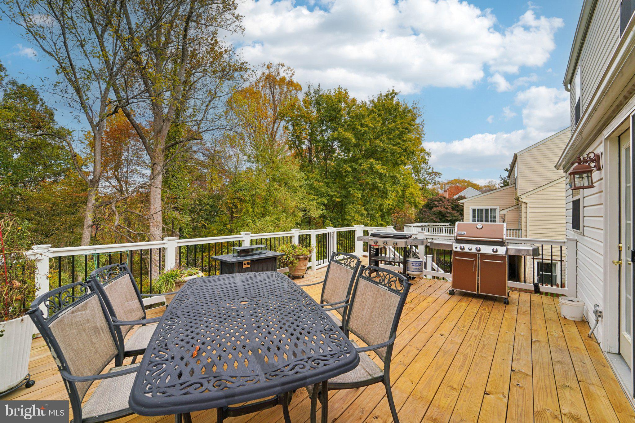 VILLAGE OF BYNUM RUN - Residential