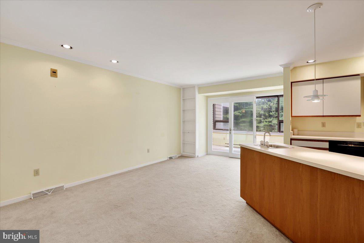 WYOMISSING MEADOWS - Residential