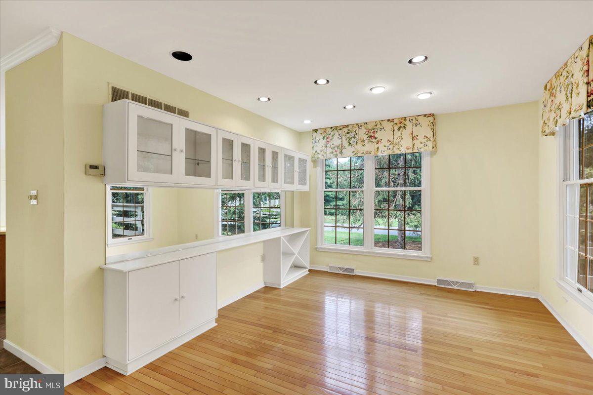 WYOMISSING MEADOWS - Residential