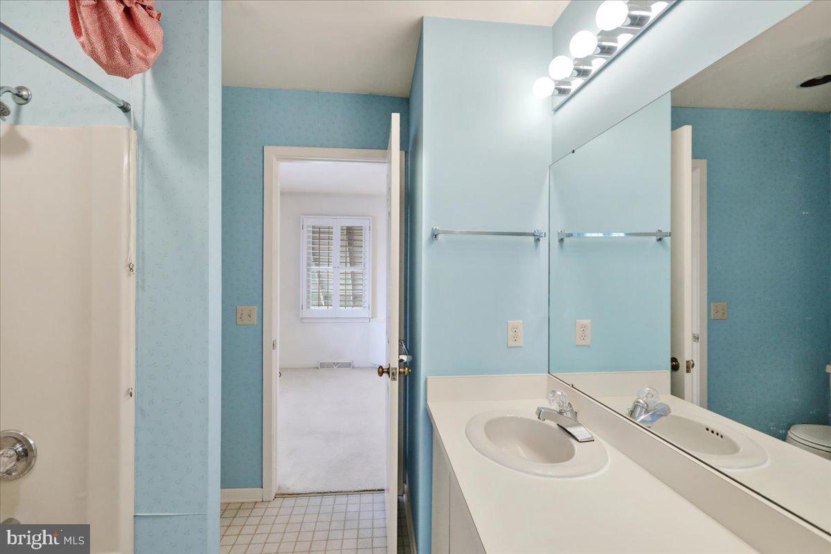 WYOMISSING MEADOWS - Residential