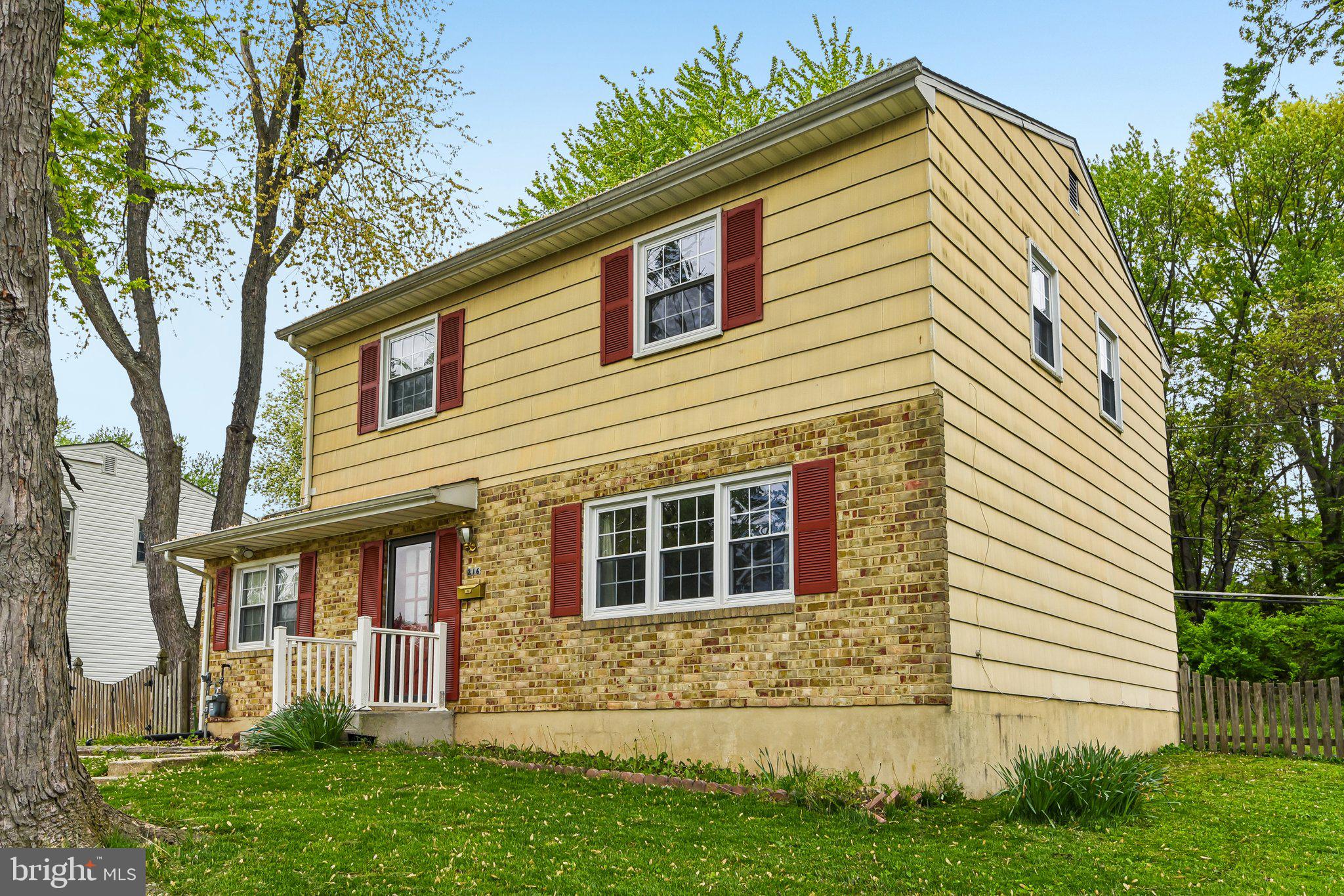 216 GLYNDON DRIVE