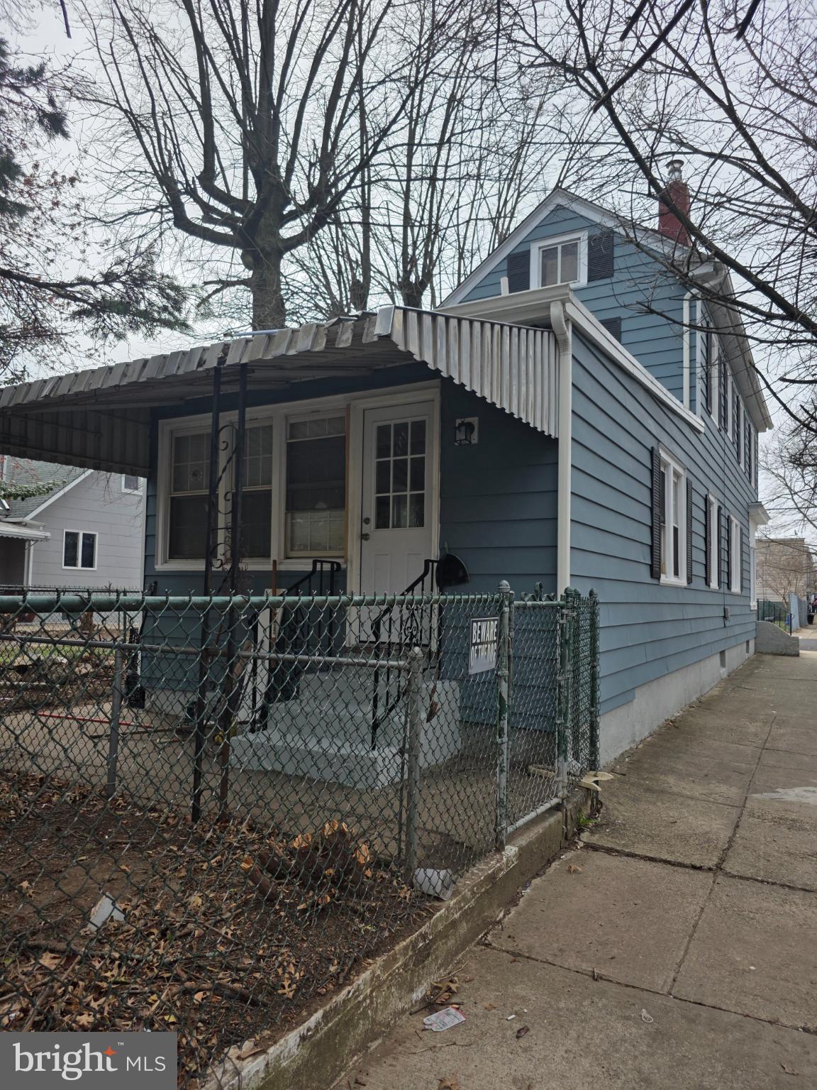 102 - 104 RANDALL AVENUE