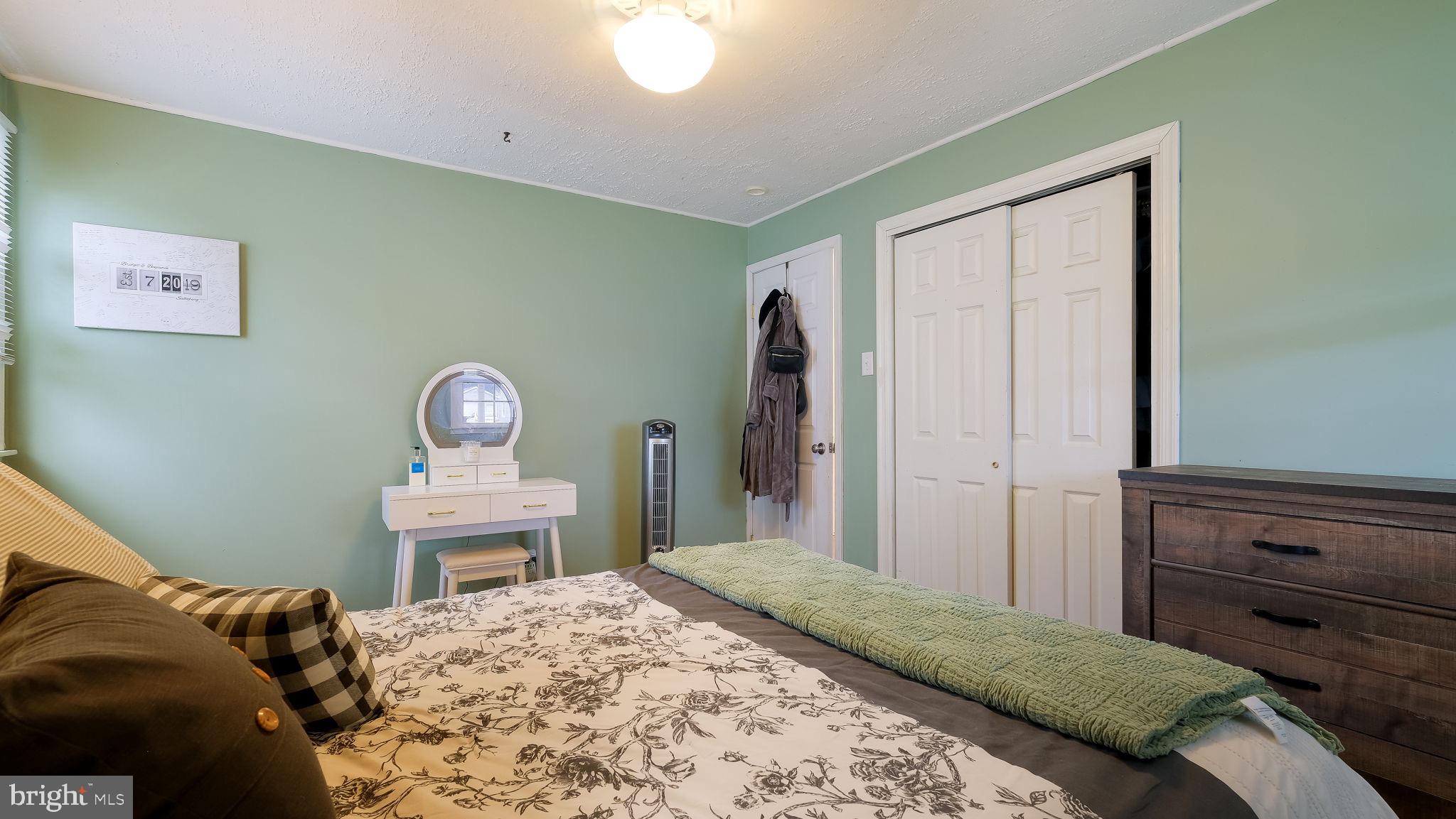 SHOEMAKER VIL - Residential