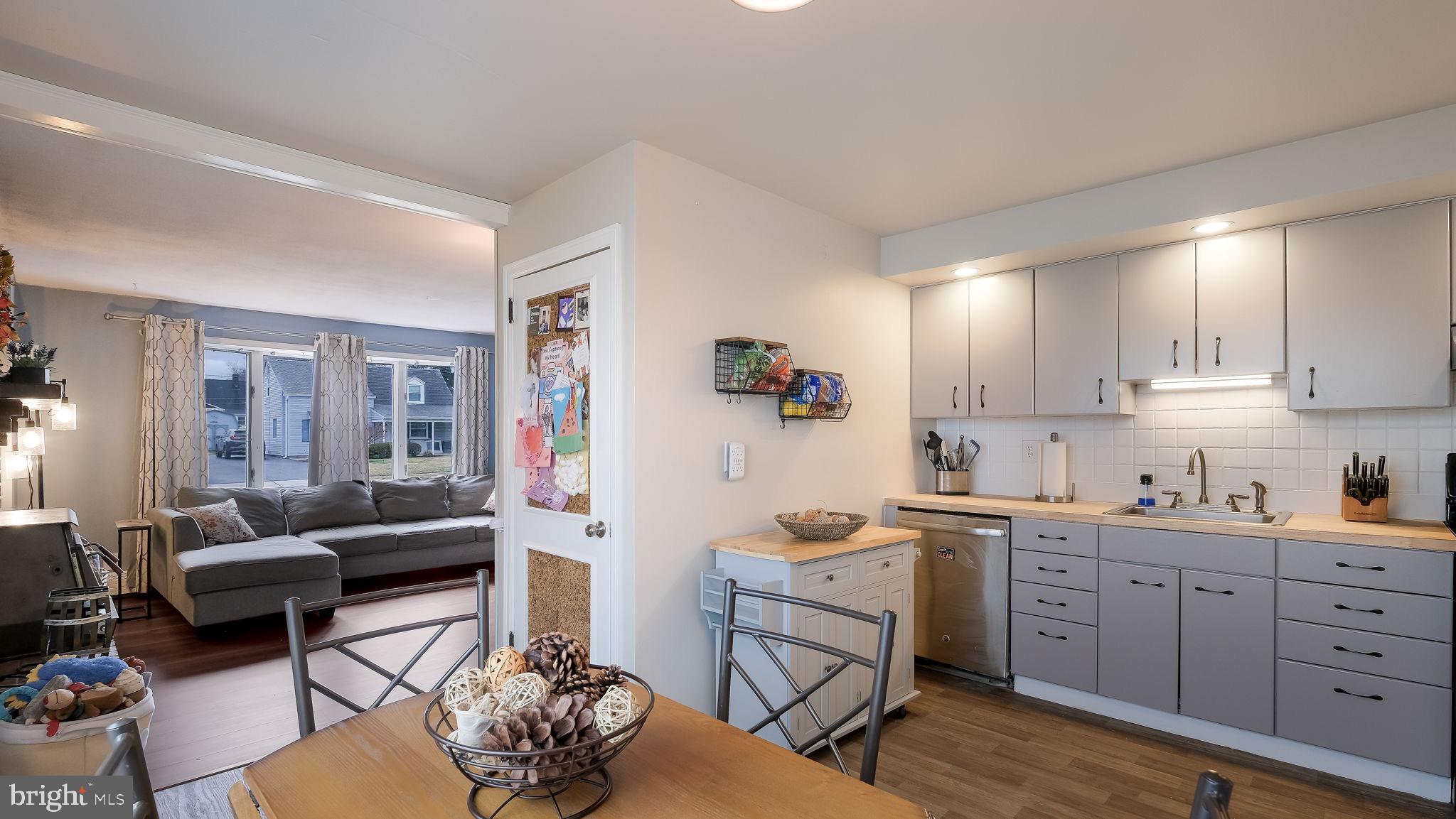 SHOEMAKER VIL - Residential