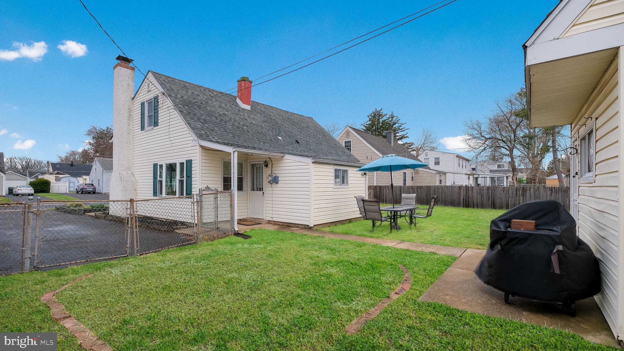 SHOEMAKER VIL - Residential