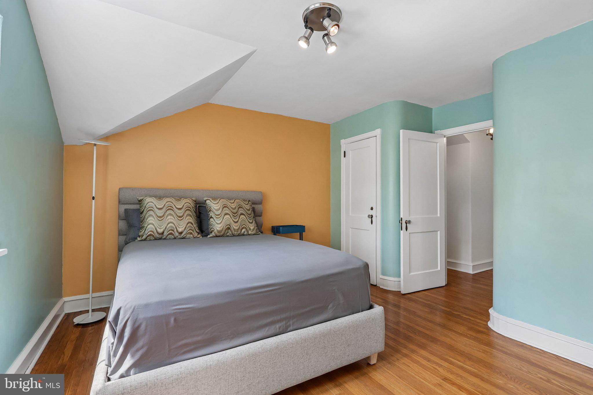 OVERBROOK HILLS - Residential