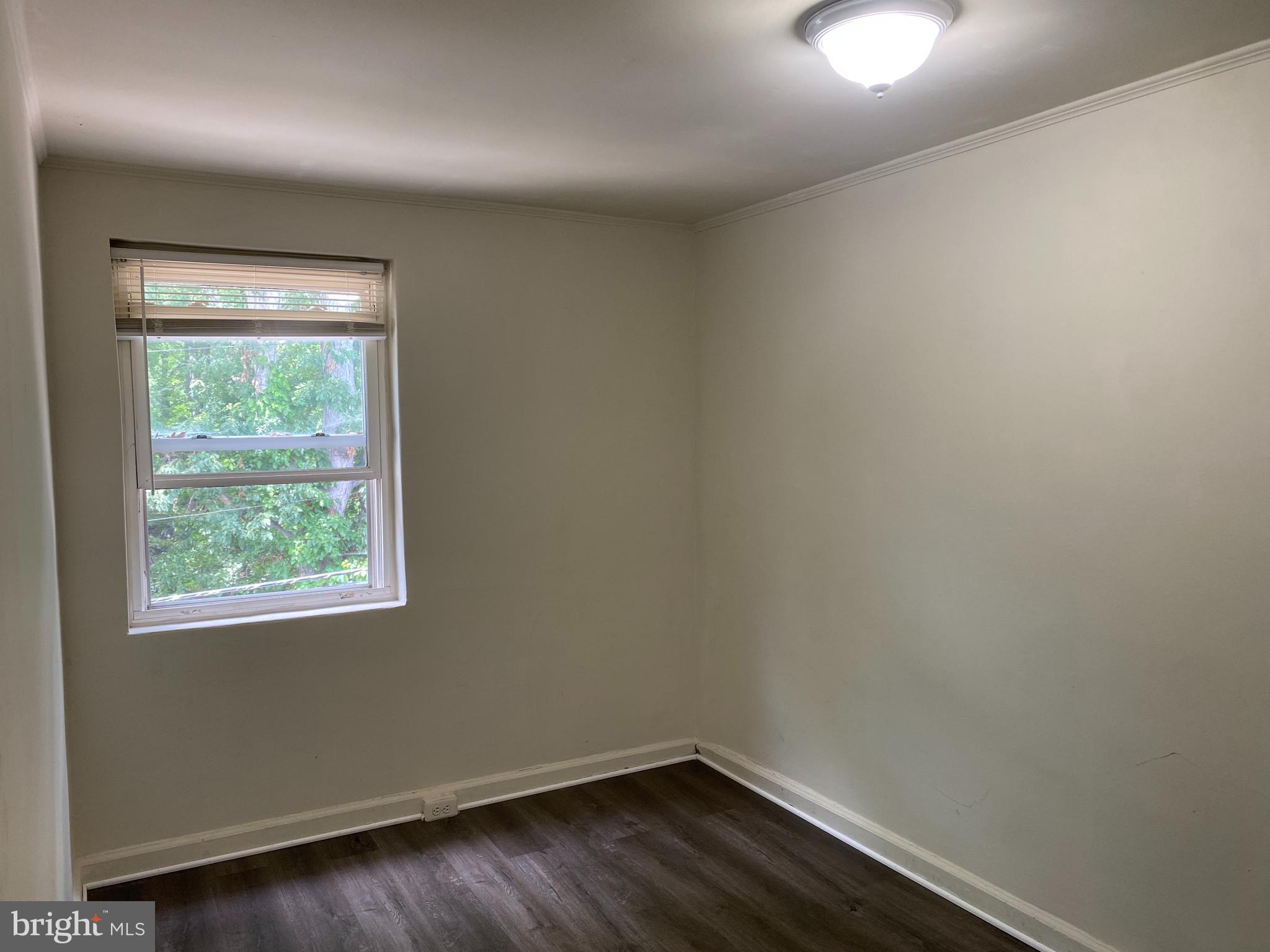 COLLEGE PARK - Residential Lease