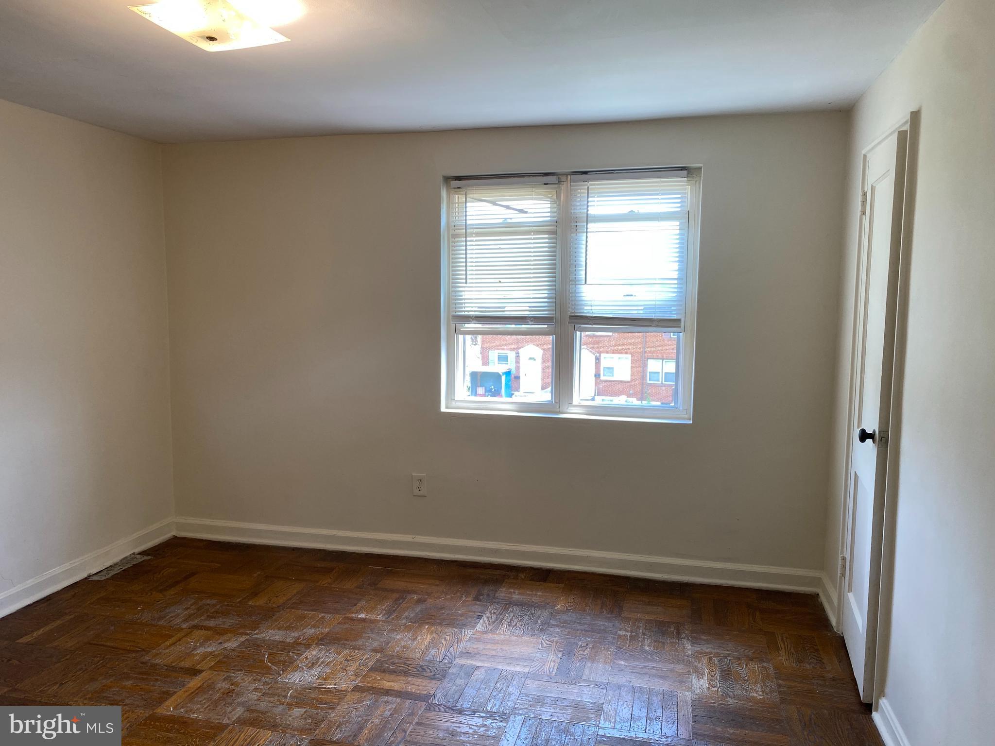 COLLEGE PARK - Residential Lease