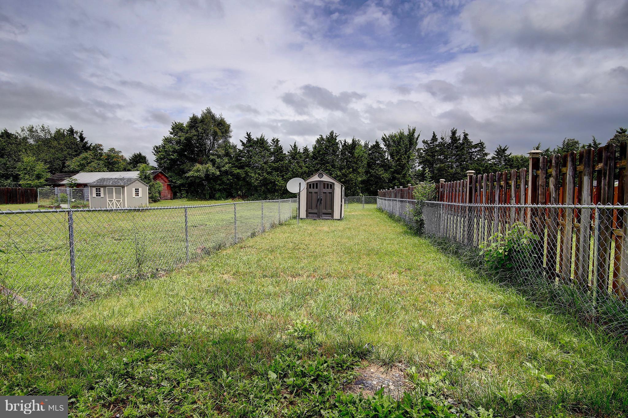 TOWNES OF TOPAZ - Residential