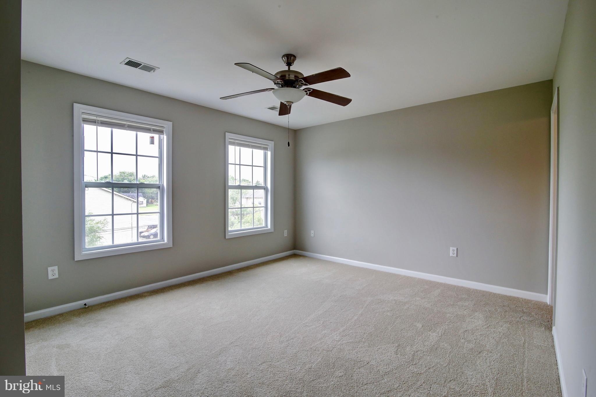 TOWNES OF TOPAZ - Residential