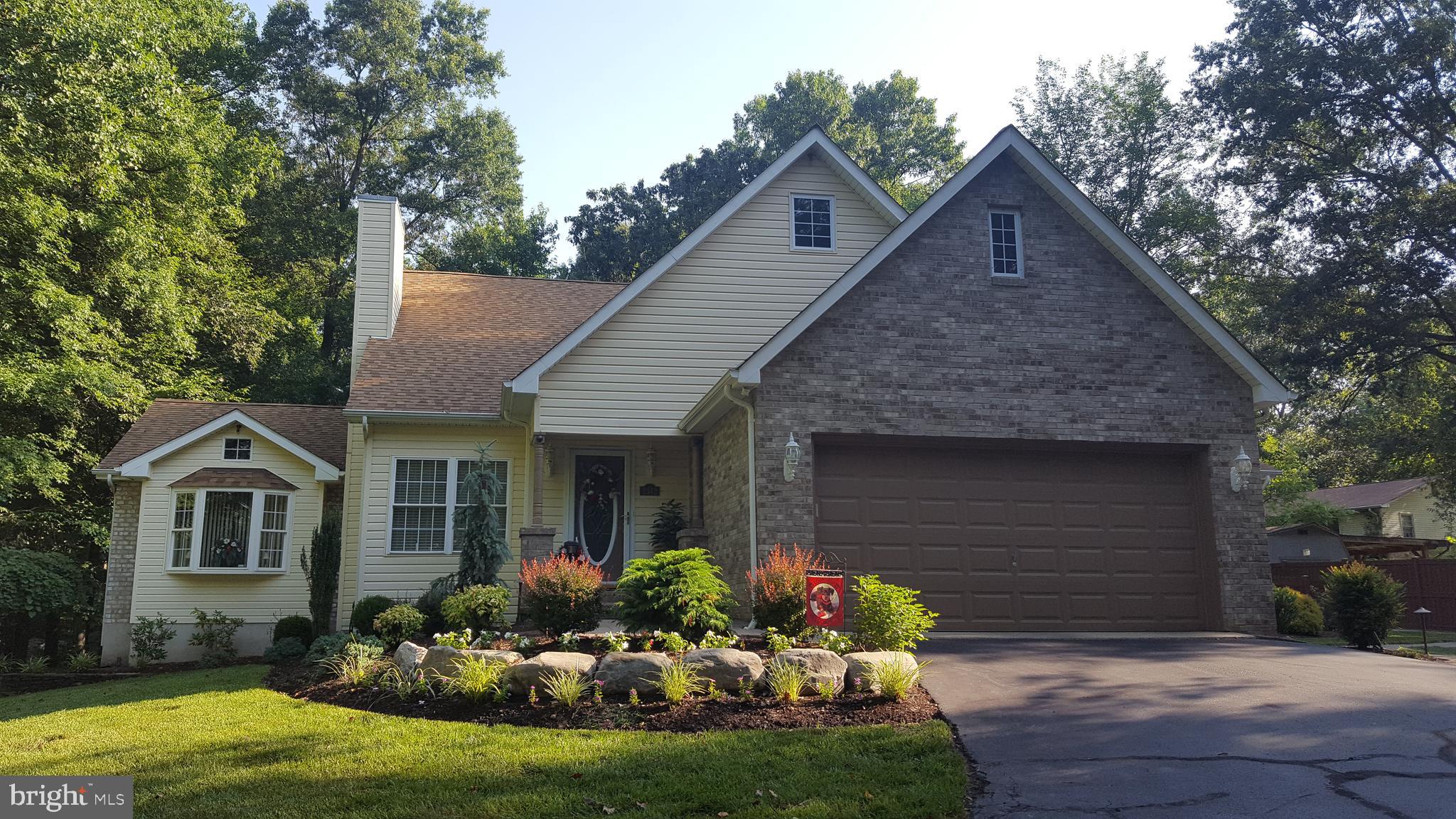 SPRINGHAVEN WOODS - Residential