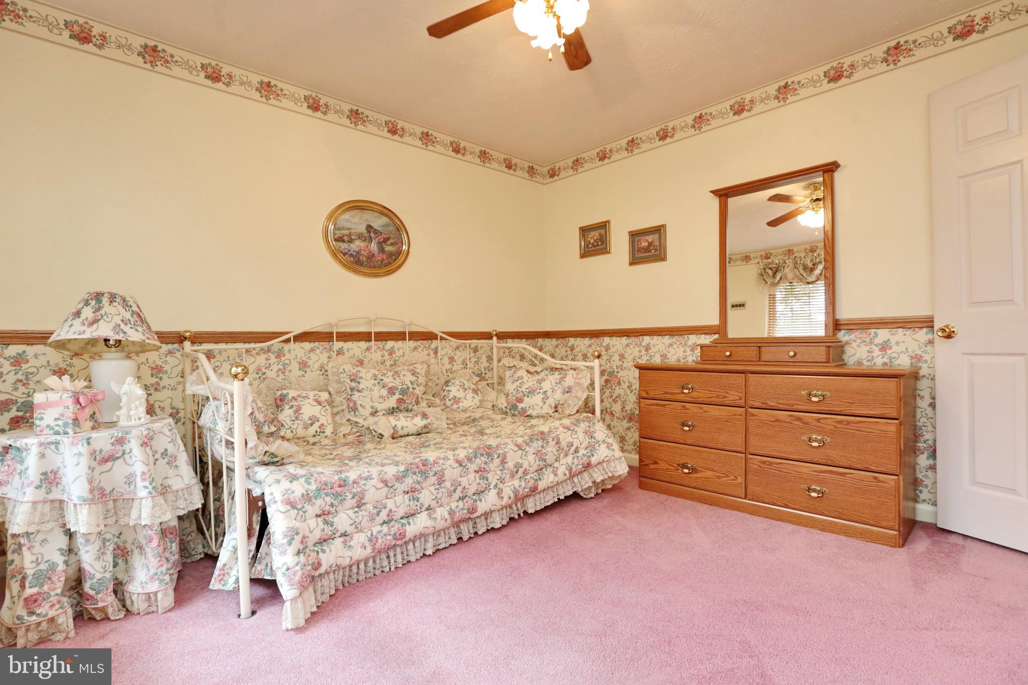 SPRINGHAVEN WOODS - Residential