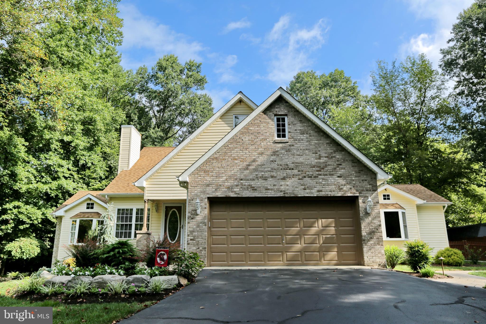 SPRINGHAVEN WOODS - Residential