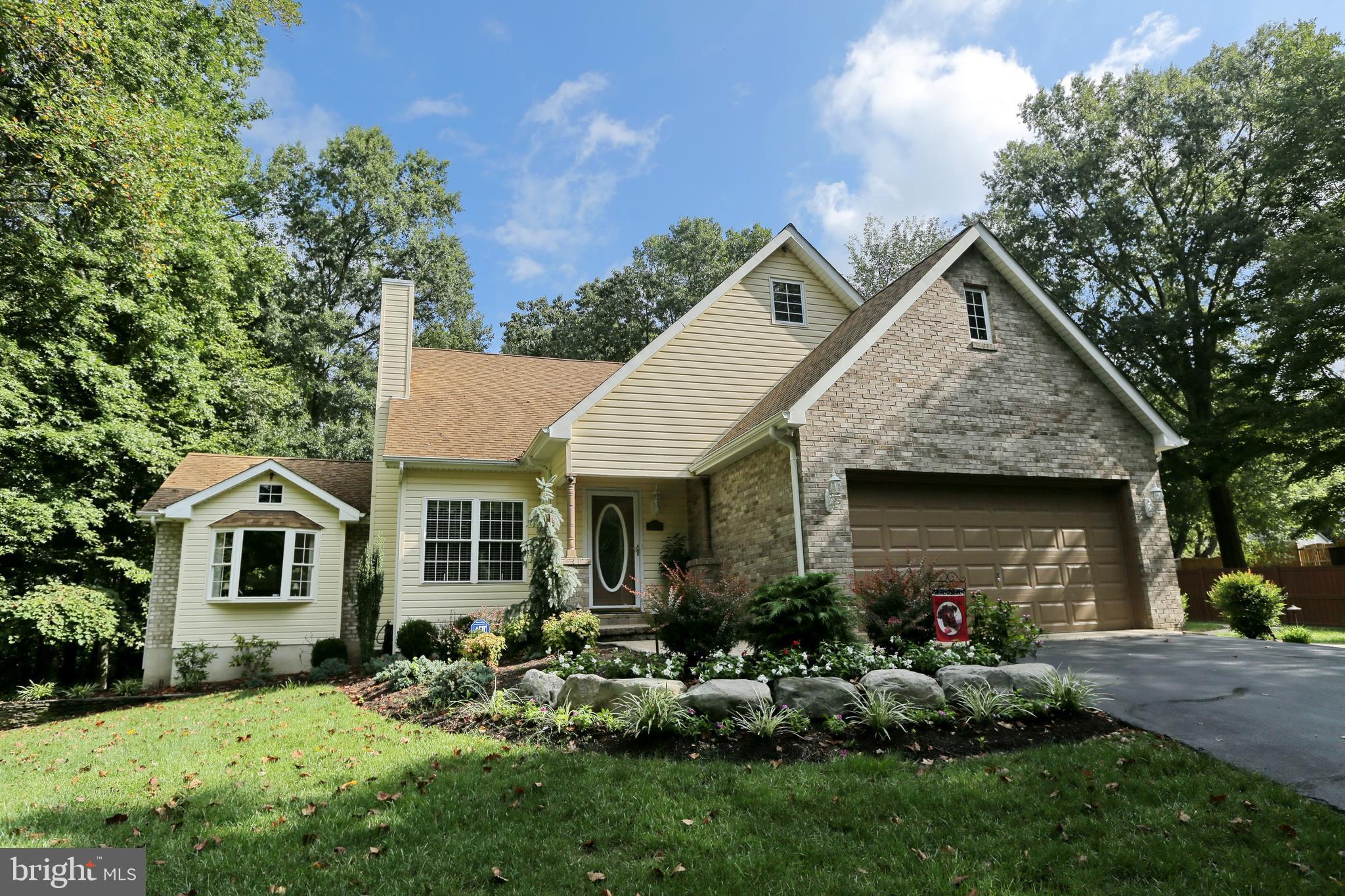 SPRINGHAVEN WOODS - Residential