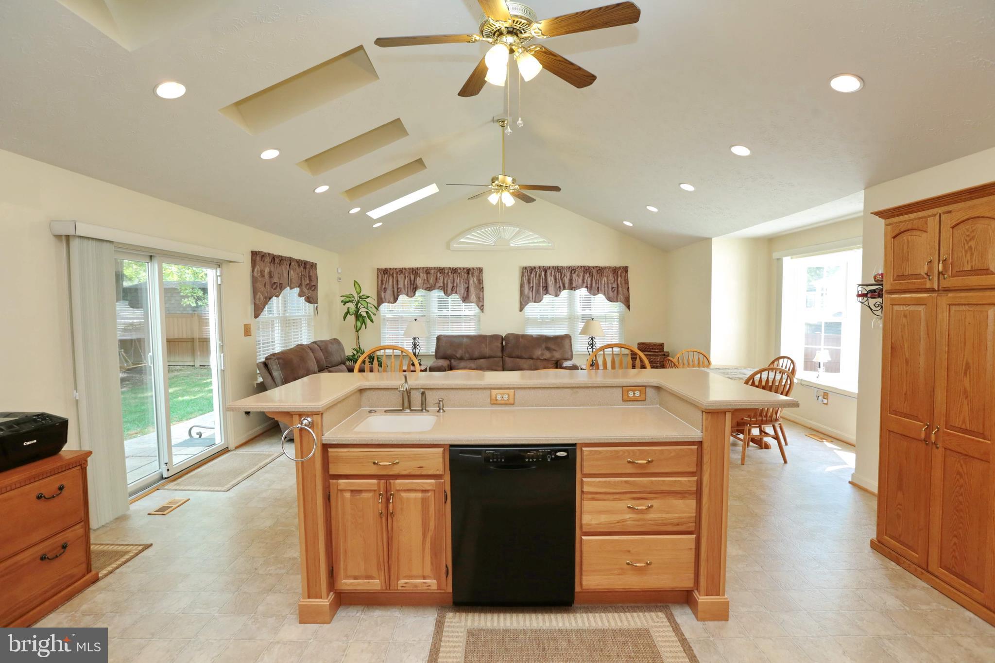 SPRINGHAVEN WOODS - Residential