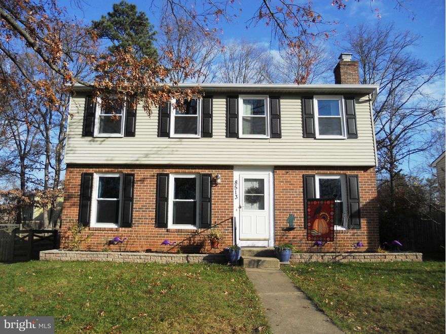 GORGEOUS! MOVE RIGHT INTO THIS BEAUTIFULLY RENOVATED HOME! LG LIVRM W/CUSTOM MLDGS. WONDERFUL NEW KITCH W/CHERRY CABS,STAINLESS FRIG, &GLASS TILE BCKSPLASH. LOVELY HDWD FLOORS. BRAND NEW CARPET. FAMRM W/FIREPL &SLIDERS TO PATIO. UPDATED BATHS (INCL STUNNING MASTERBA). SPACIOUS LOWER LVL W/RECENT CLUBRM, STORAGE RM, LNDRY/UTIL RM &OUTSIDE ENTR. LANDSCPD LOT W/PKING PAD &SHED("AS IS) *A GREAT FIND!*