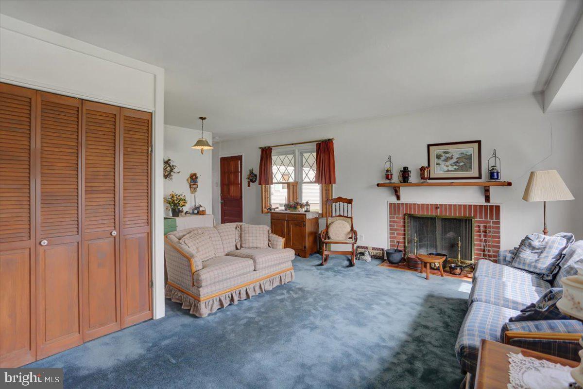 GREENBERRY HILLS - Residential