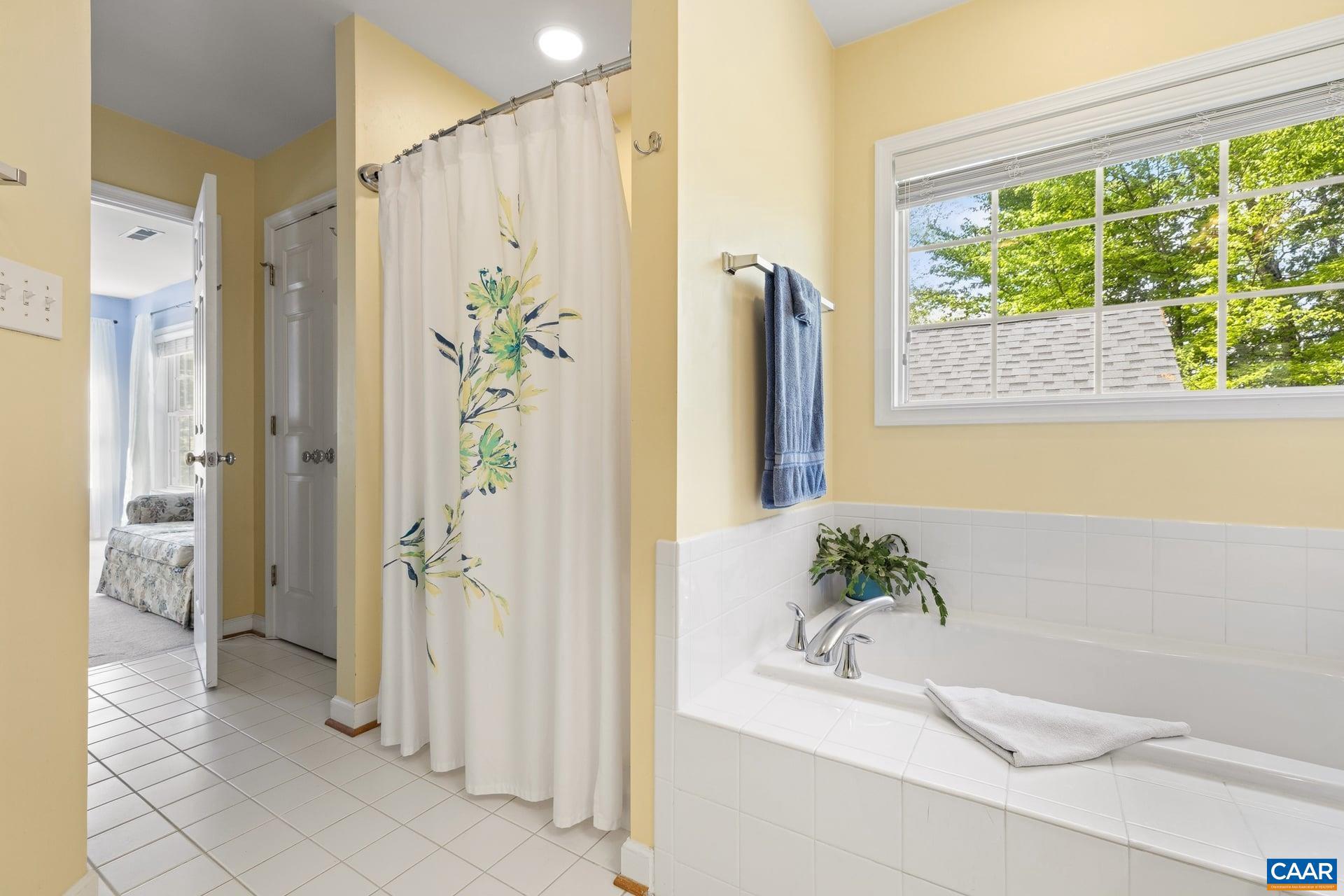 SPRING CREEK - Residential
