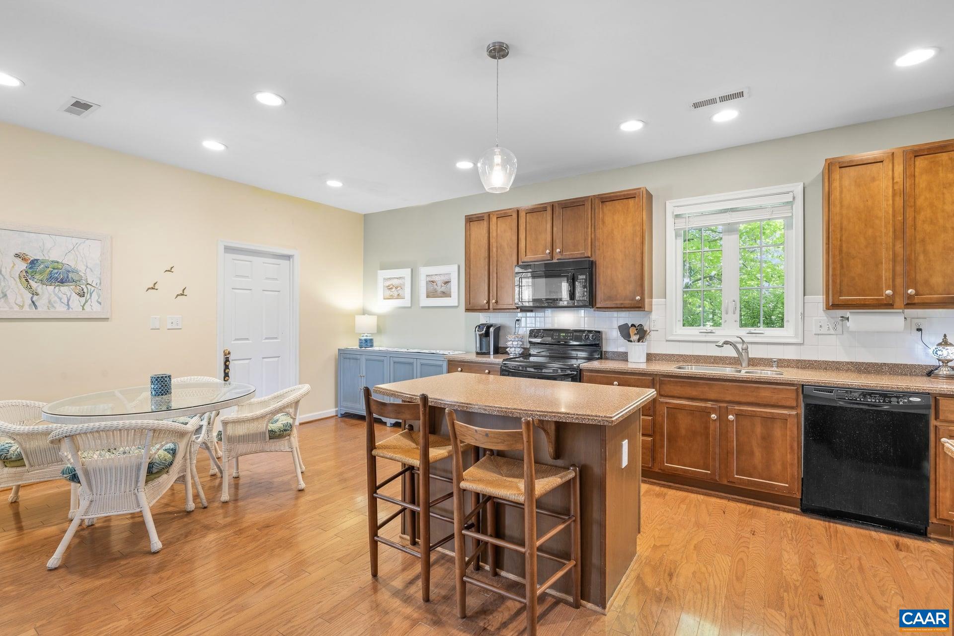 SPRING CREEK - Residential