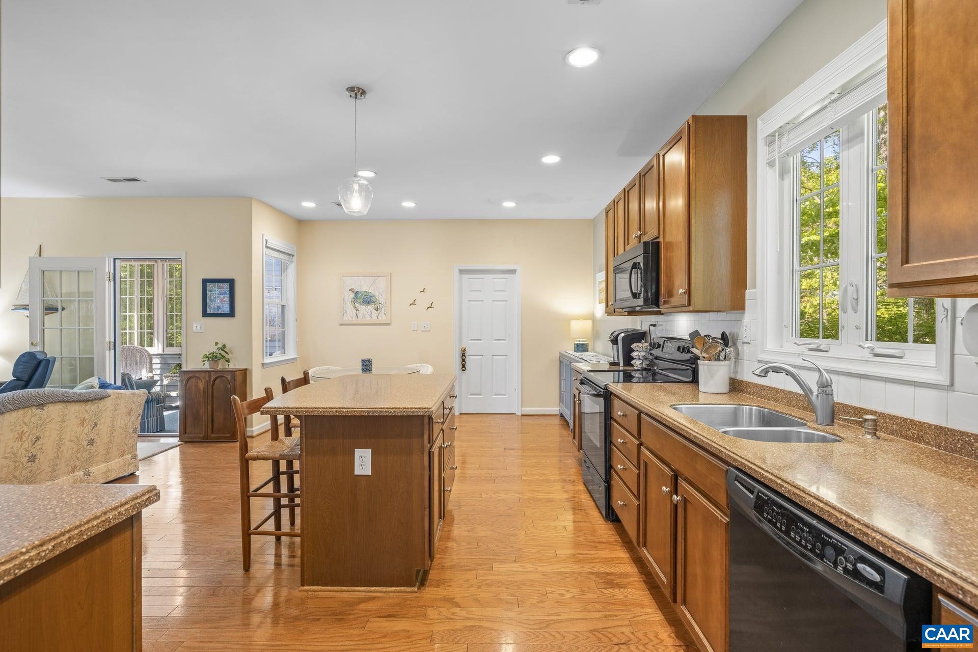 SPRING CREEK - Residential