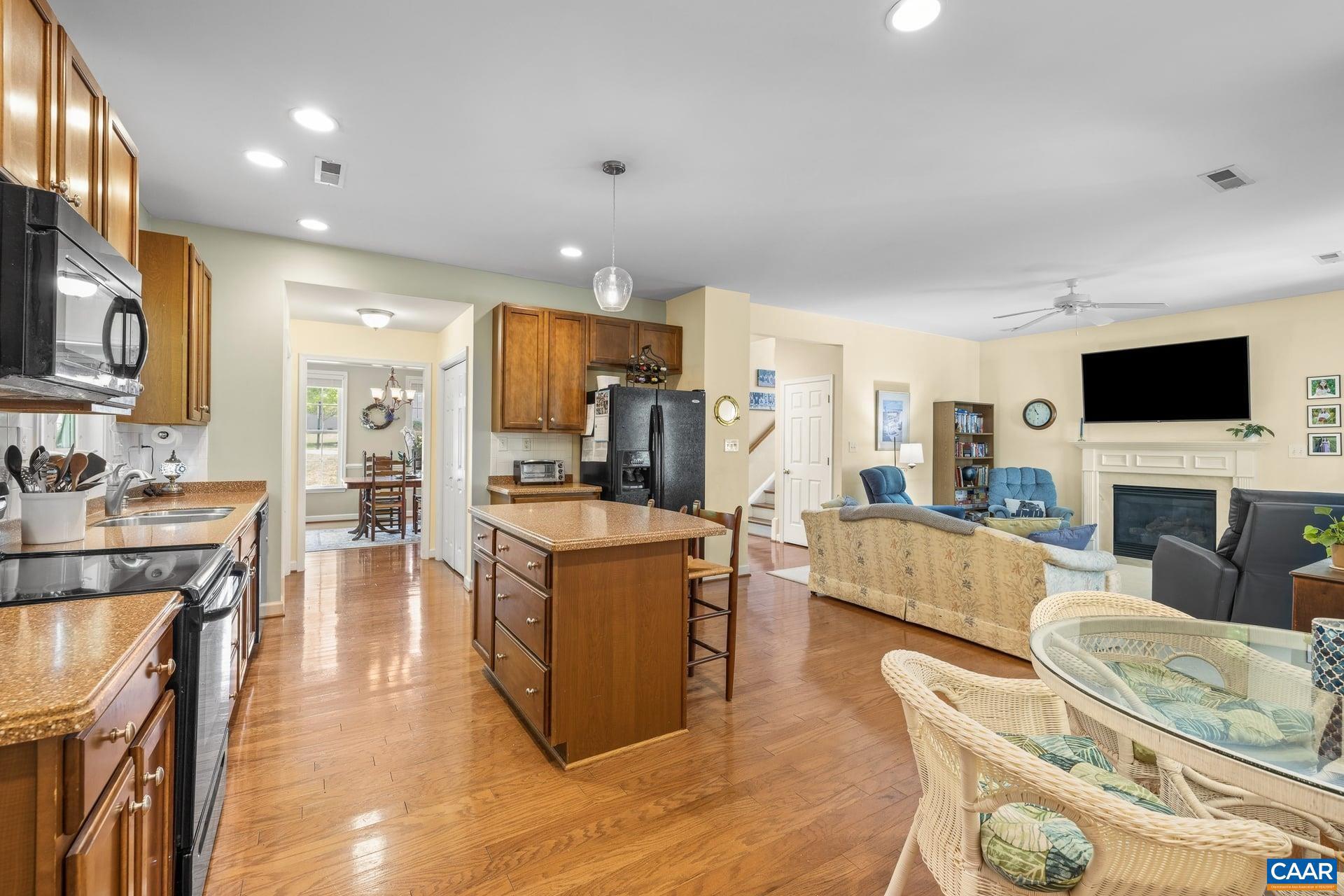 SPRING CREEK - Residential