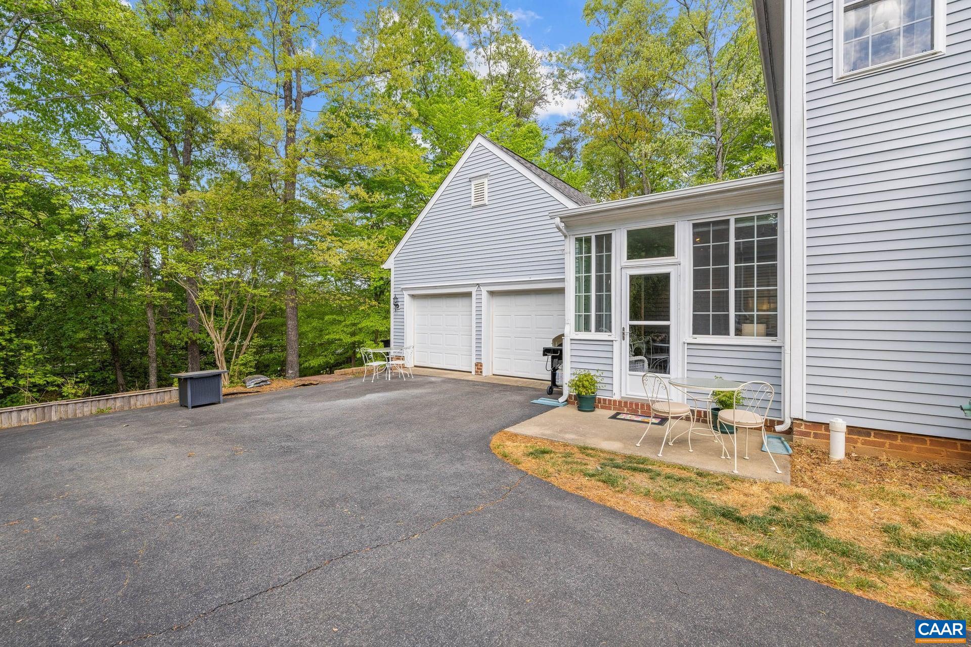 SPRING CREEK - Residential