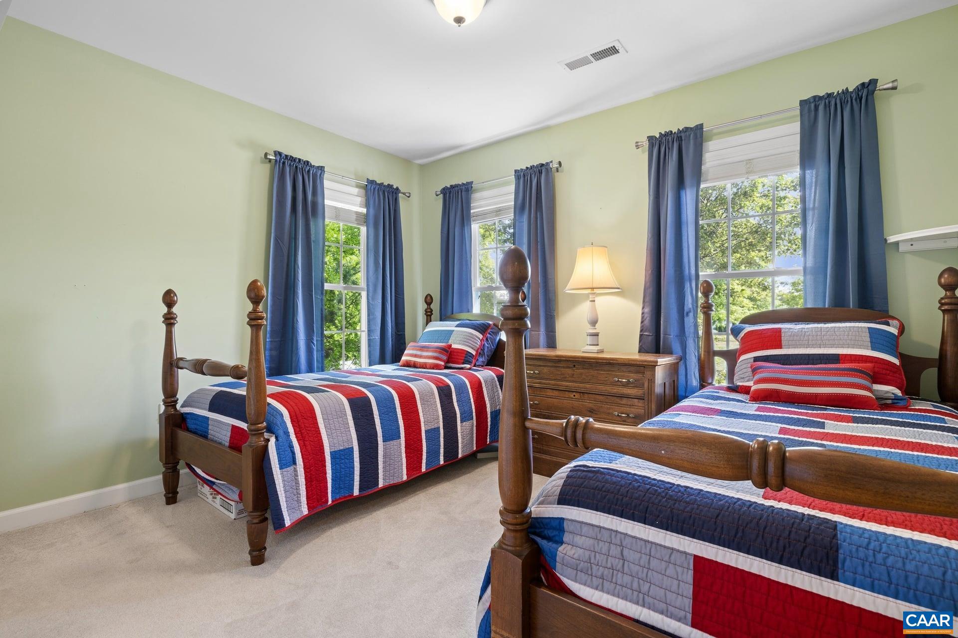 SPRING CREEK - Residential