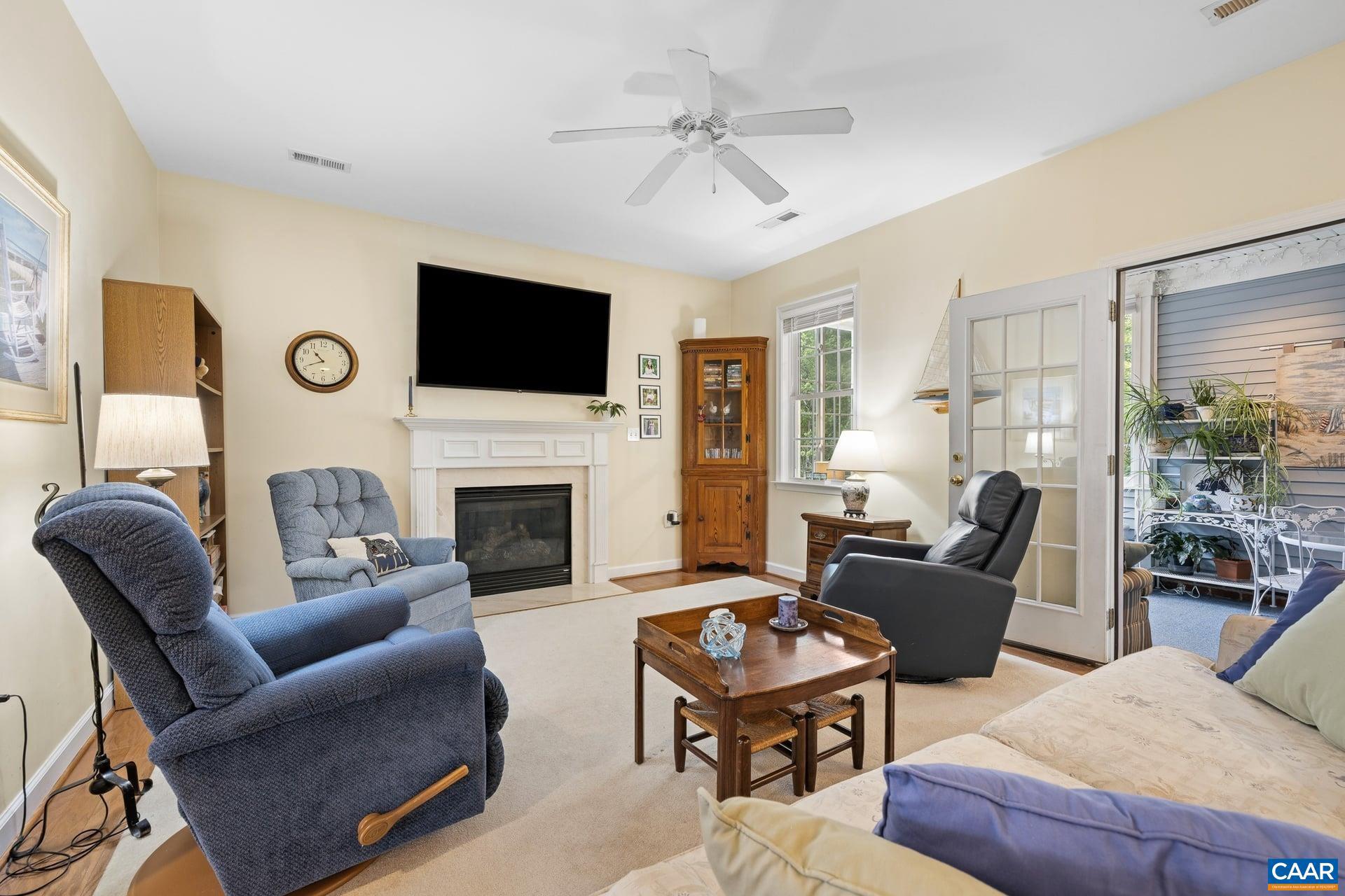 SPRING CREEK - Residential