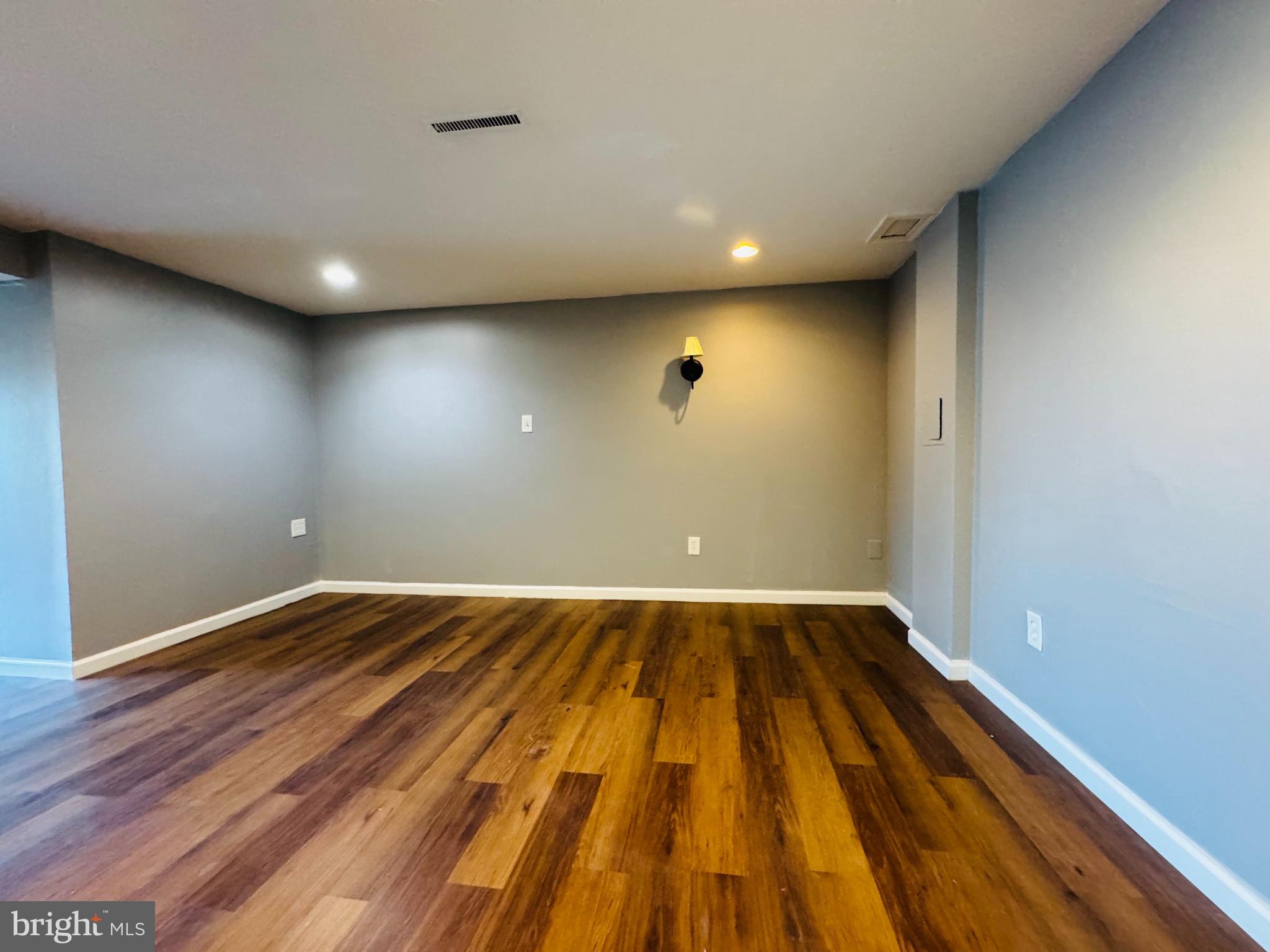 BELMONT - Residential