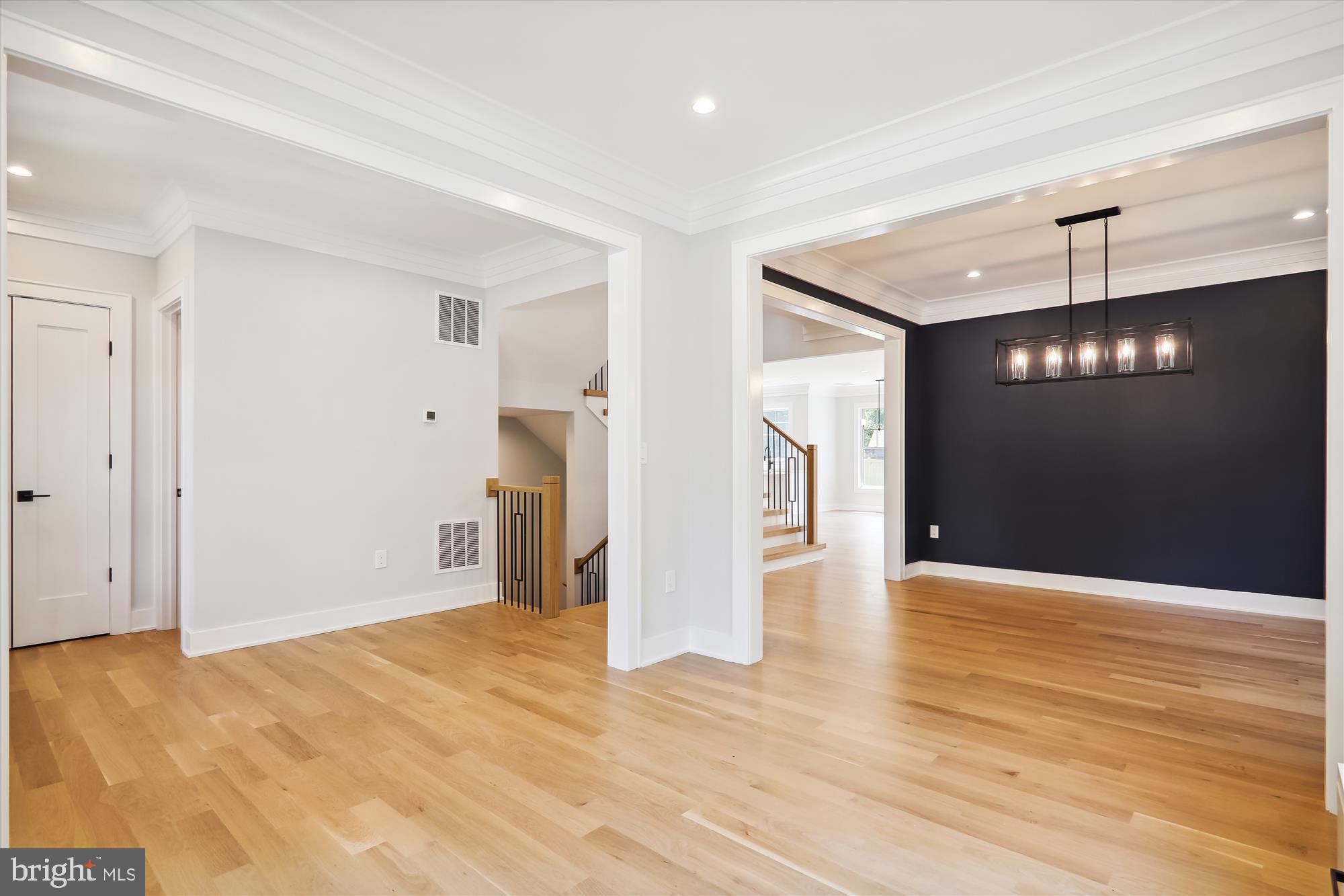 KENSINGTON ESTATES - Residential