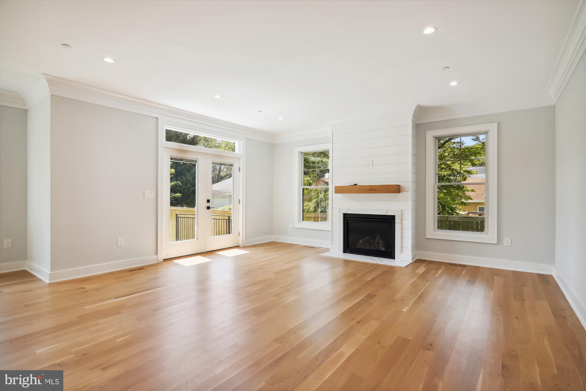 KENSINGTON ESTATES - Residential