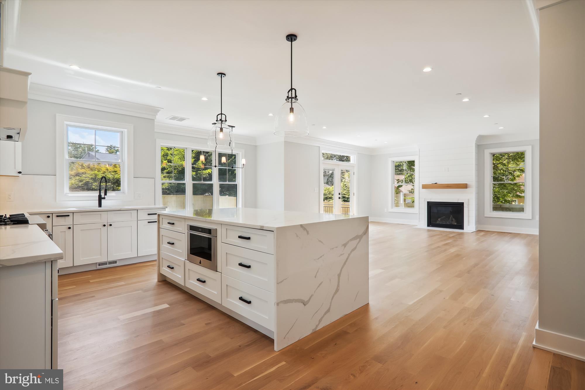 KENSINGTON ESTATES - Residential