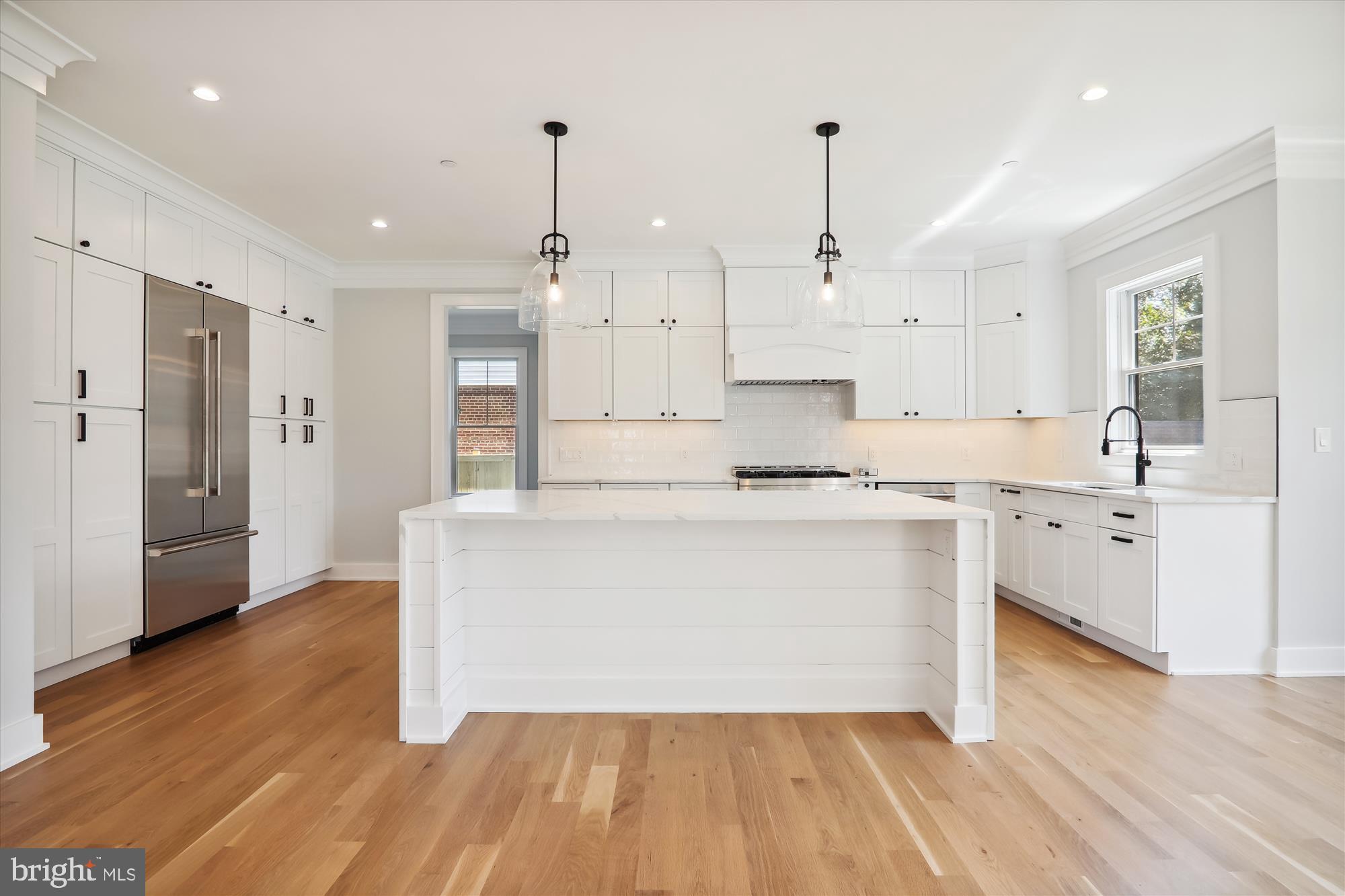 KENSINGTON ESTATES - Residential