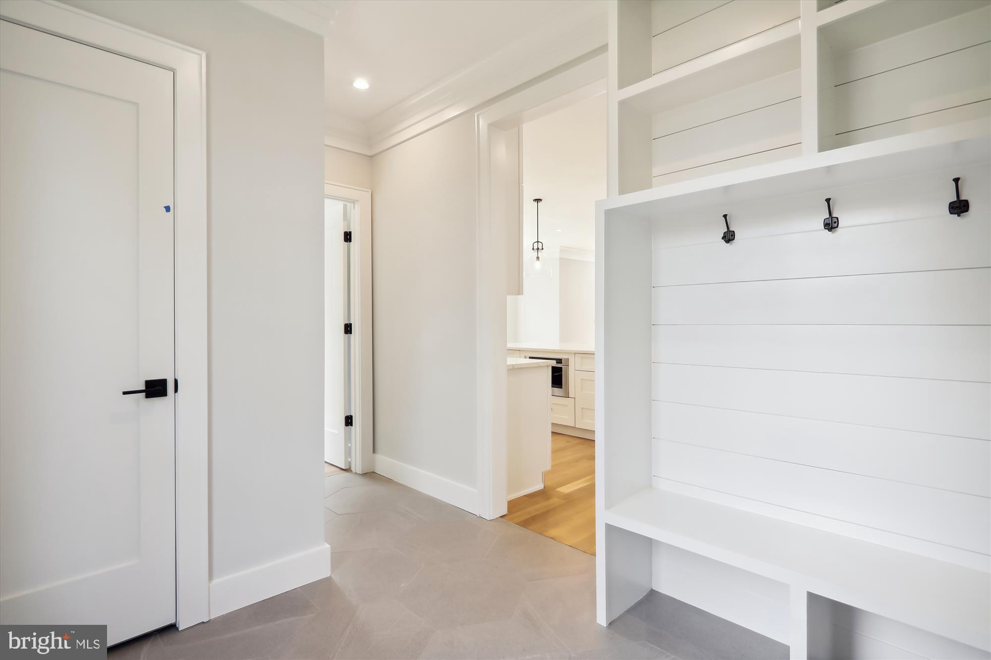 KENSINGTON ESTATES - Residential