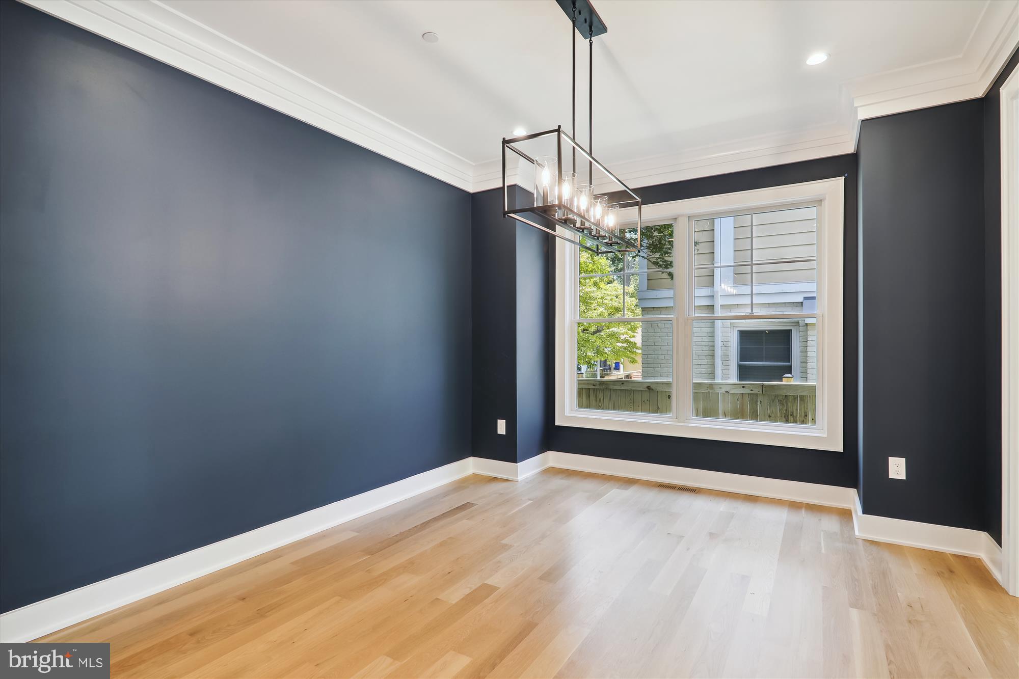 KENSINGTON ESTATES - Residential