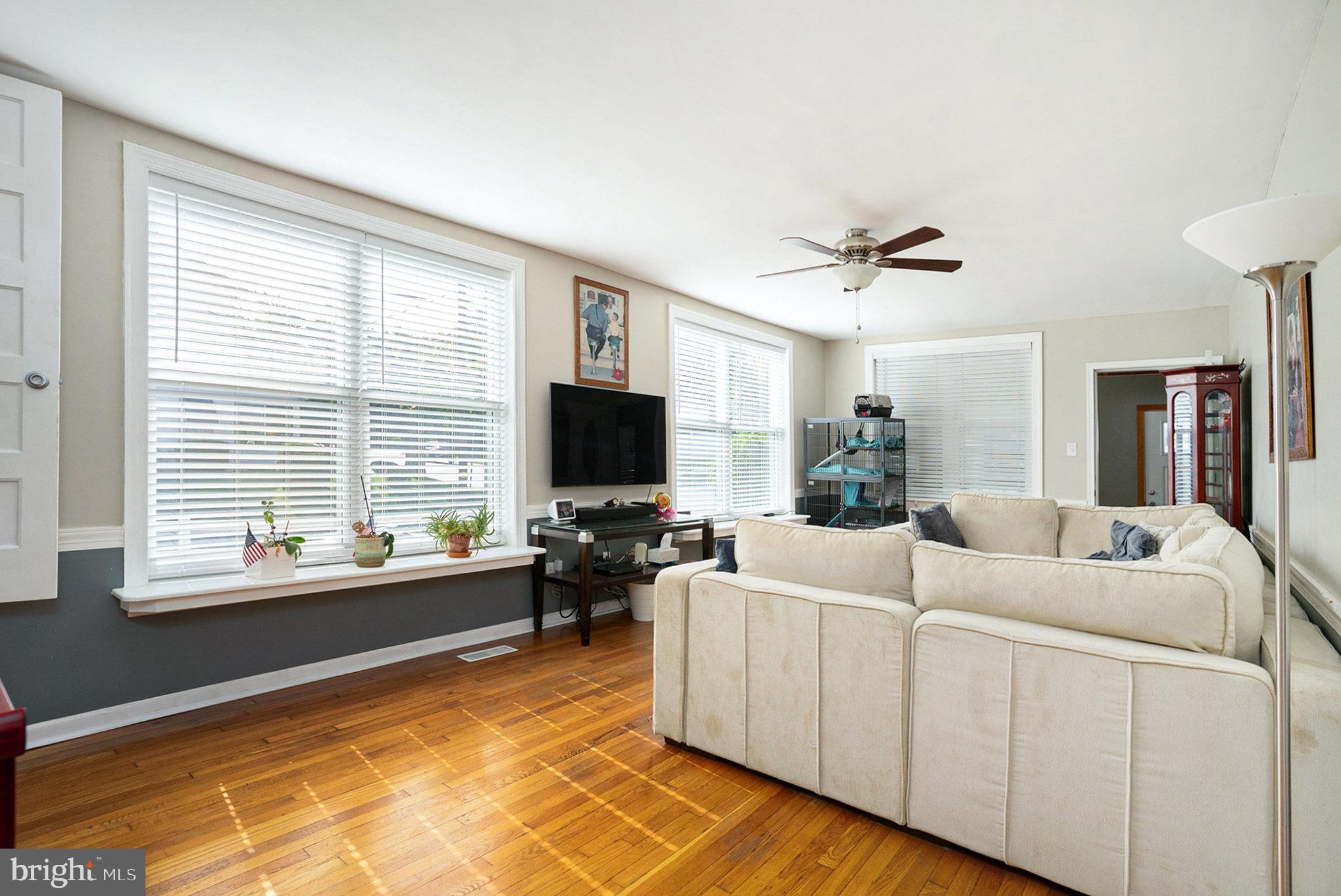 LAFAYETTE HILL - Residential