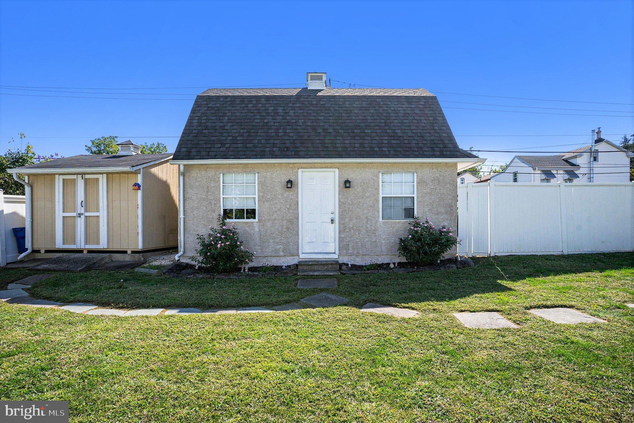 LAFAYETTE HILL - Residential