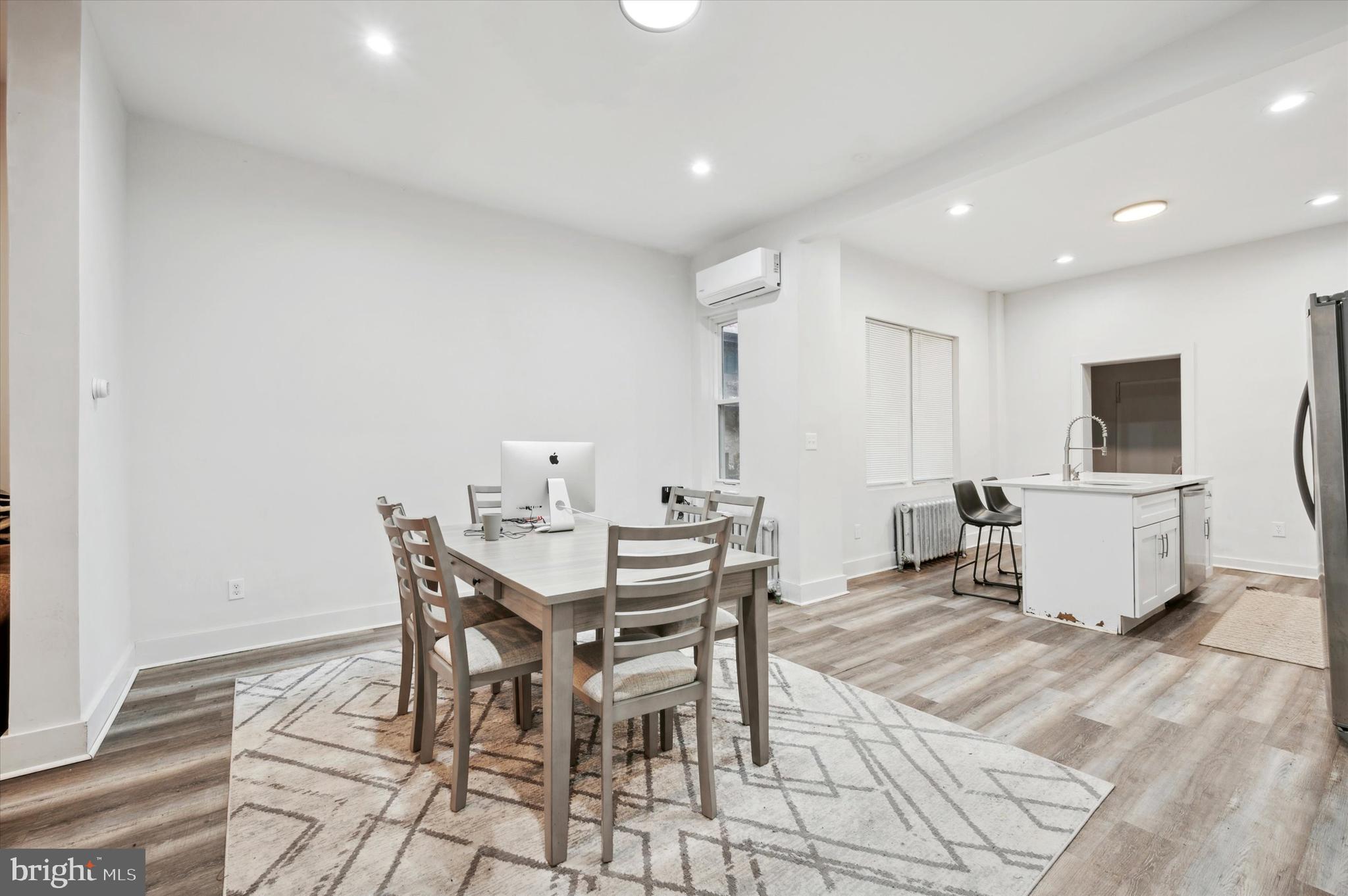 STRAWBERRY MANSION - Residential