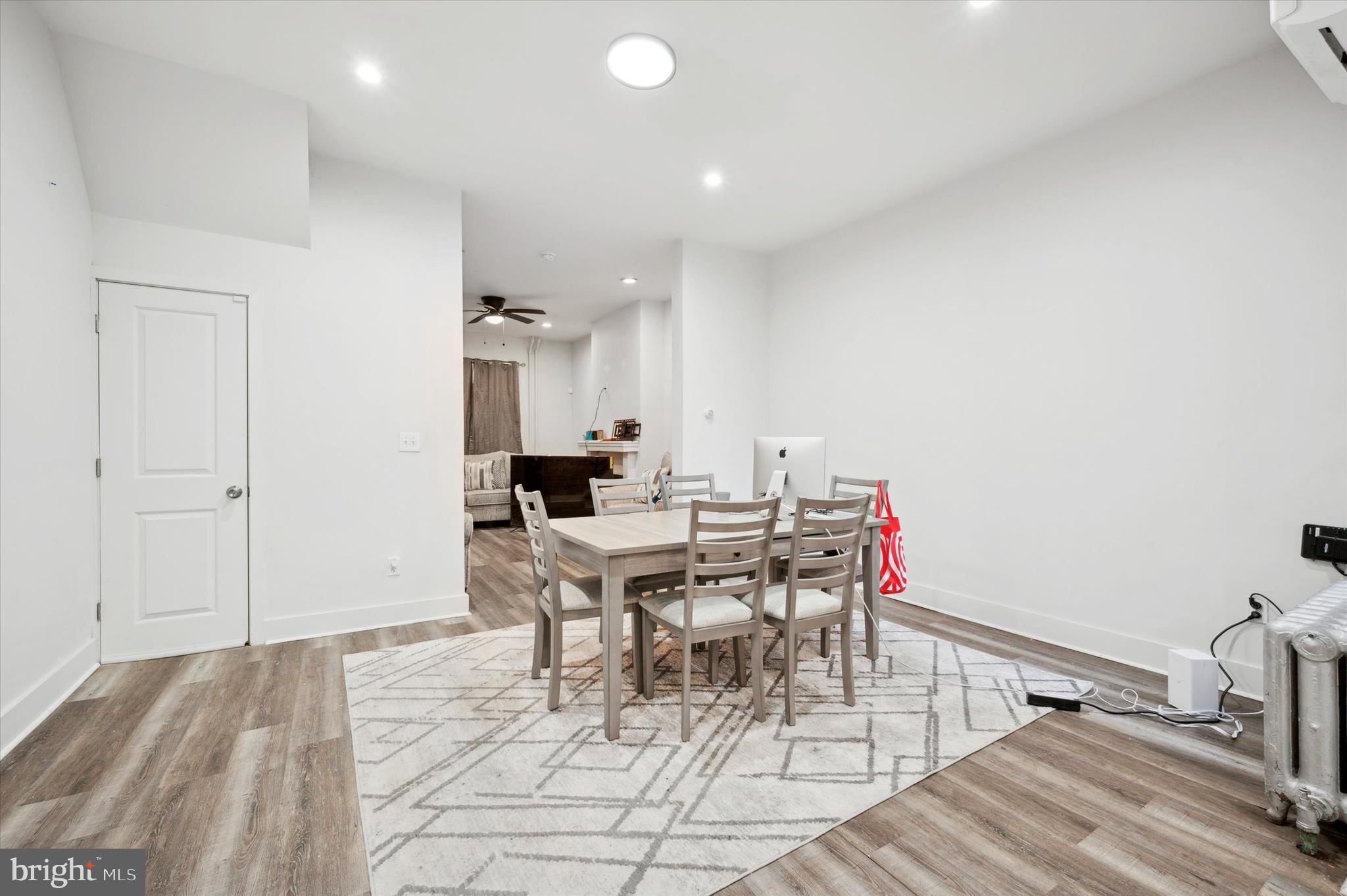 STRAWBERRY MANSION - Residential