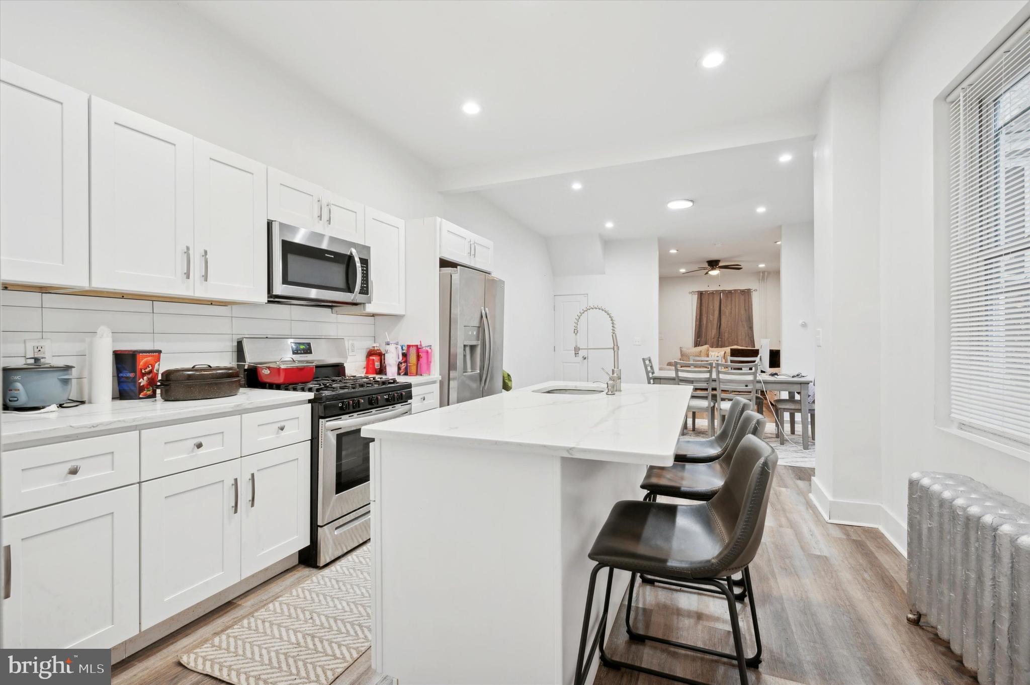 STRAWBERRY MANSION - Residential
