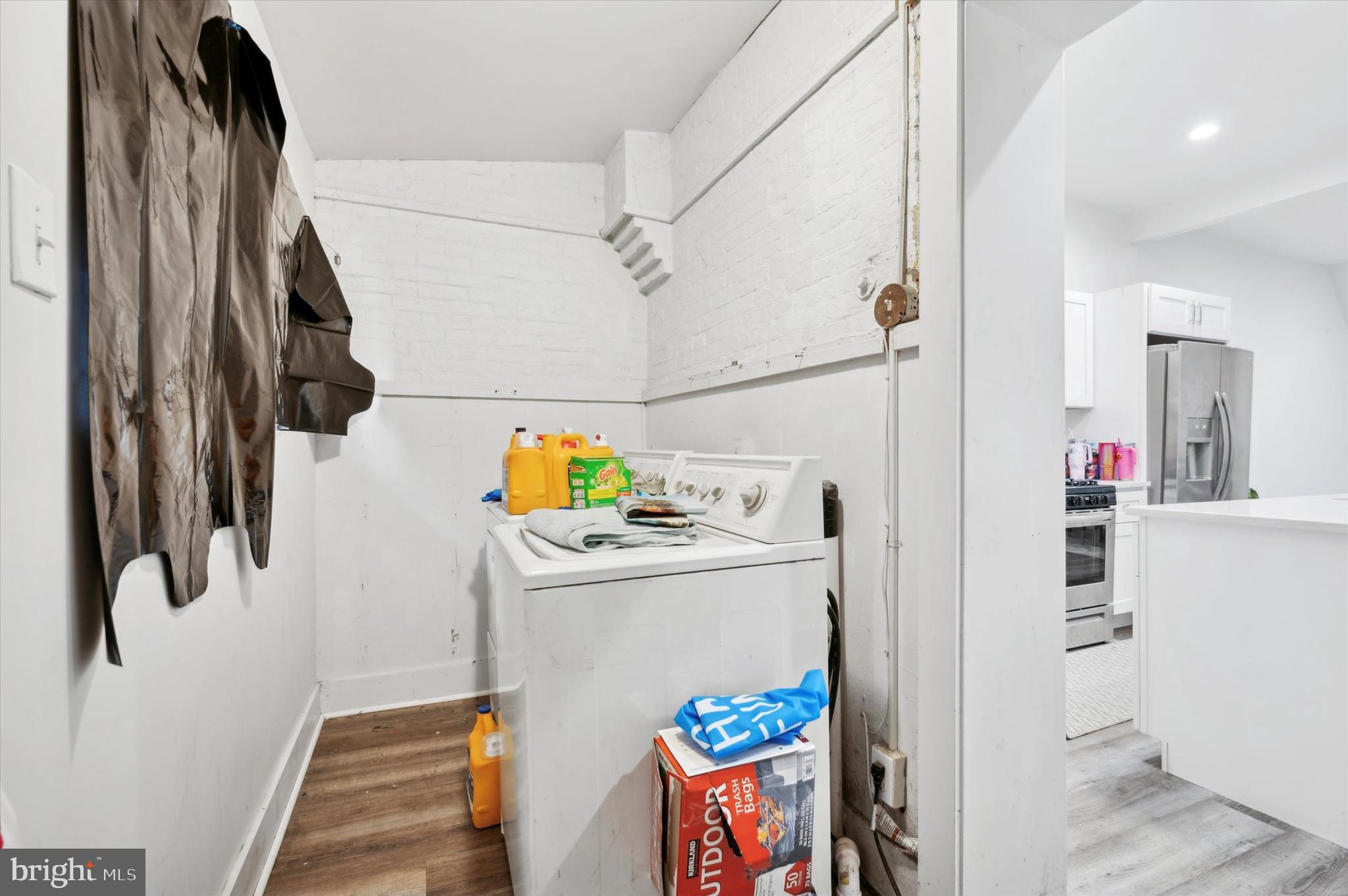 STRAWBERRY MANSION - Residential