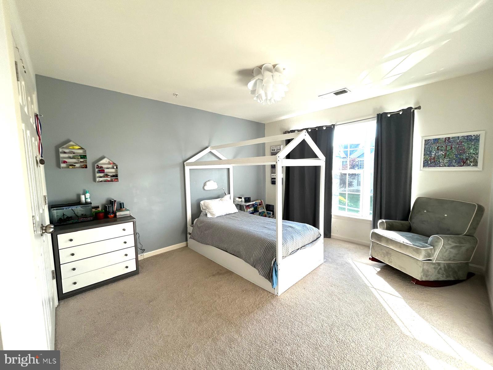 THE PARKE AT MOUNT WASHINGTON - Residential Lease