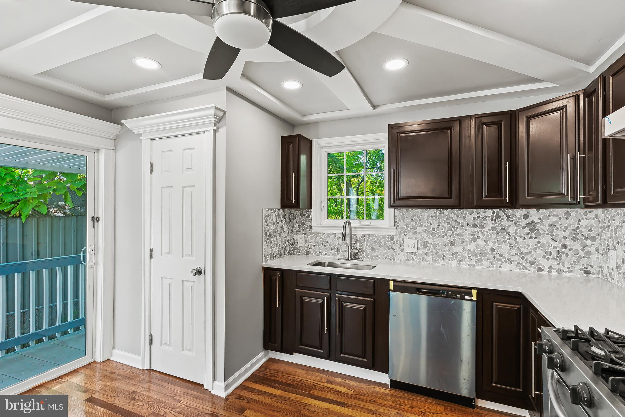 HAMILTON HILLS - Residential