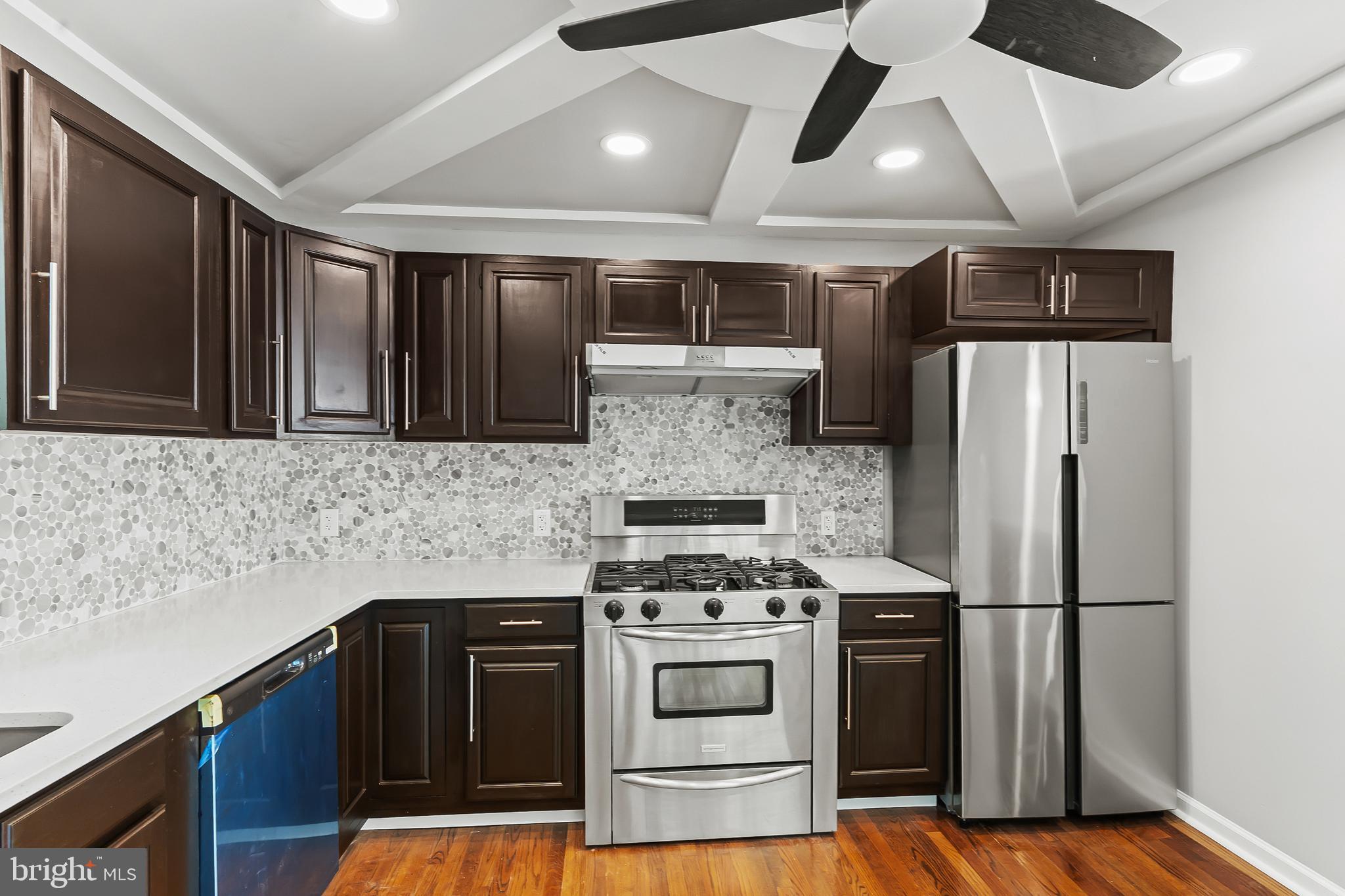 HAMILTON HILLS - Residential