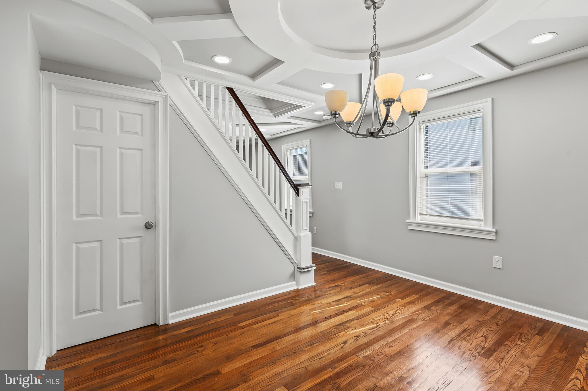 HAMILTON HILLS - Residential