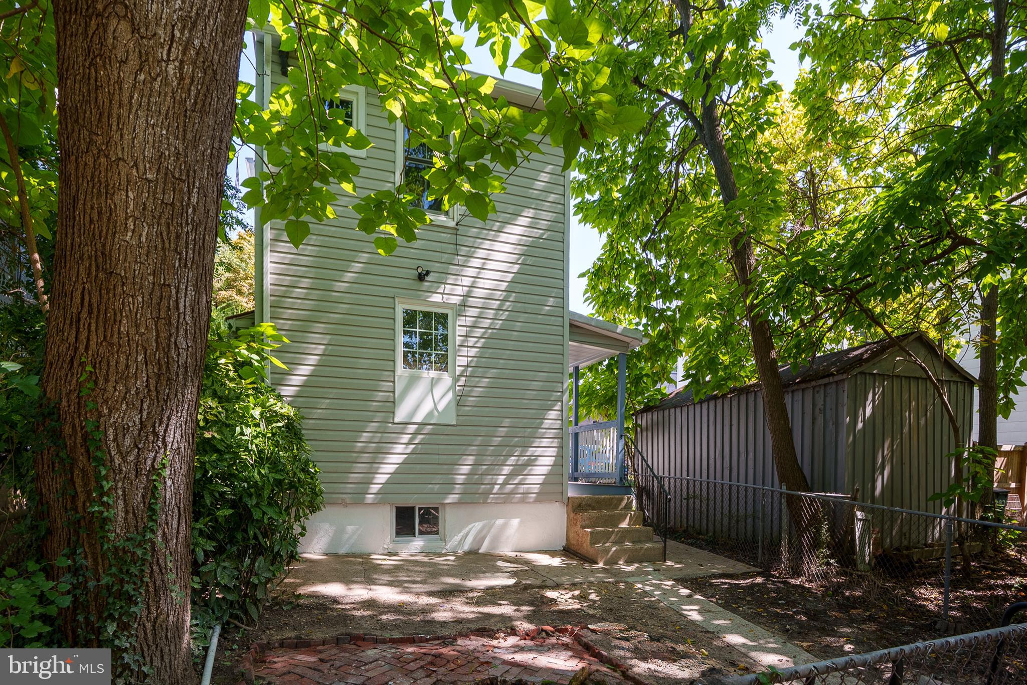 HAMILTON HILLS - Residential