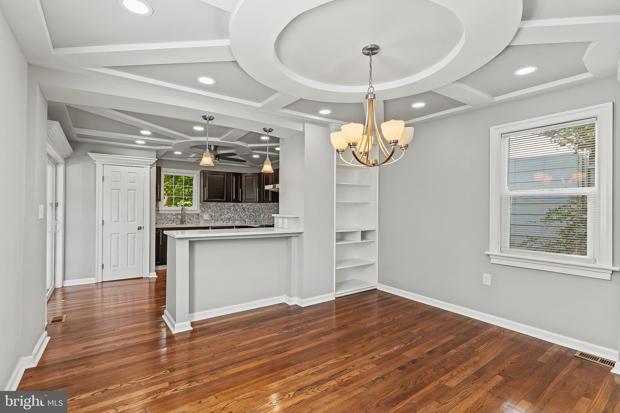 HAMILTON HILLS - Residential