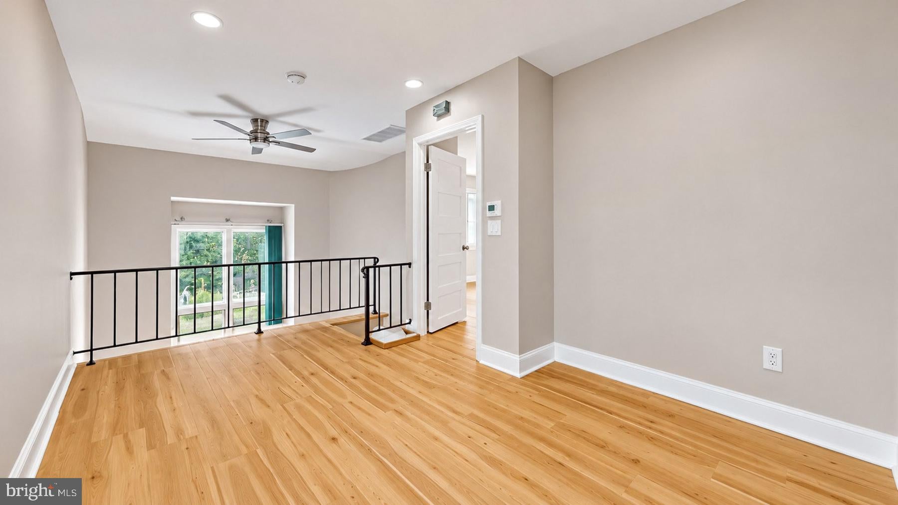 63 BAYVIEW DRIVE 63