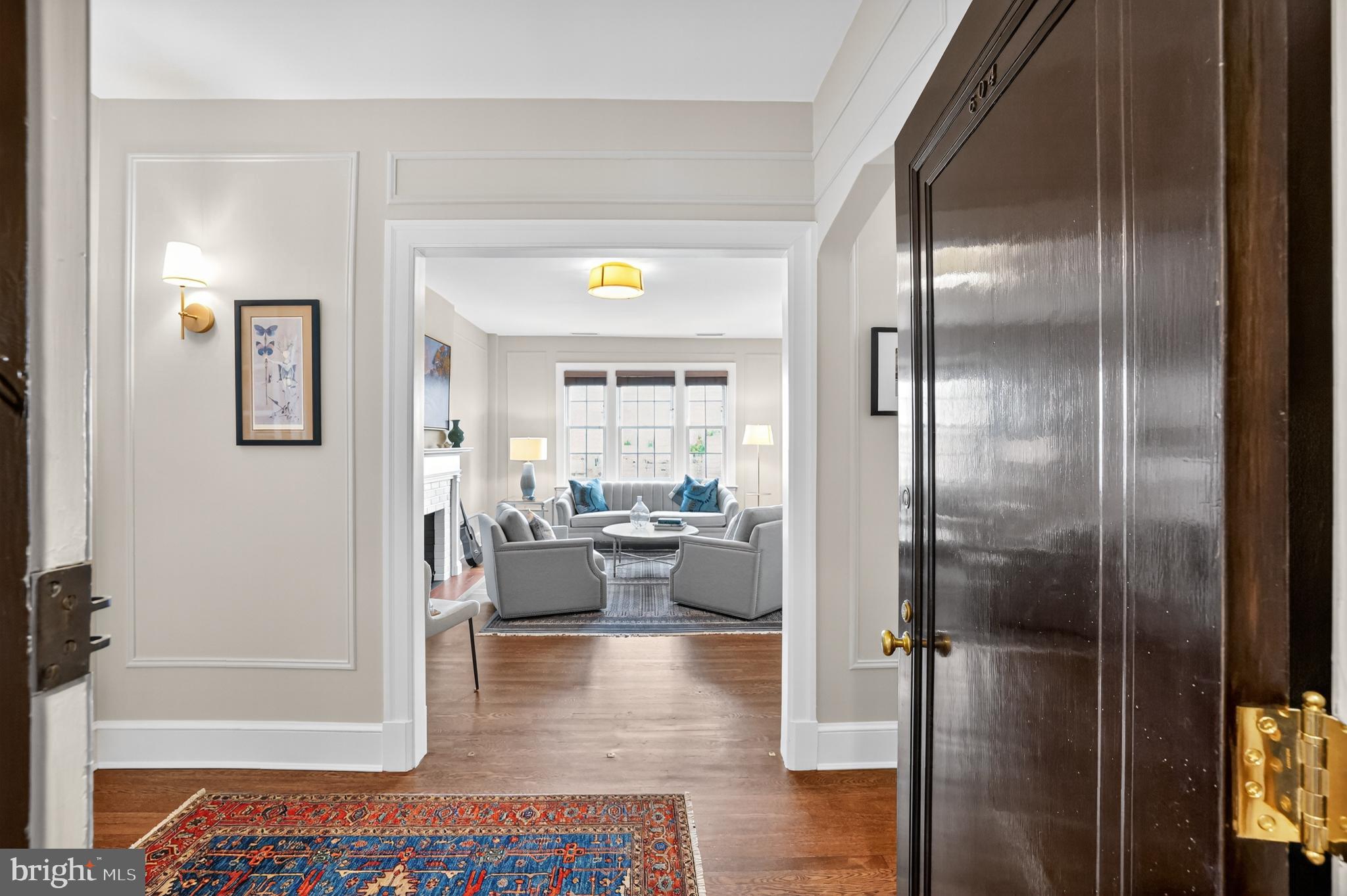 1661 CRESCENT PLACE NW 604