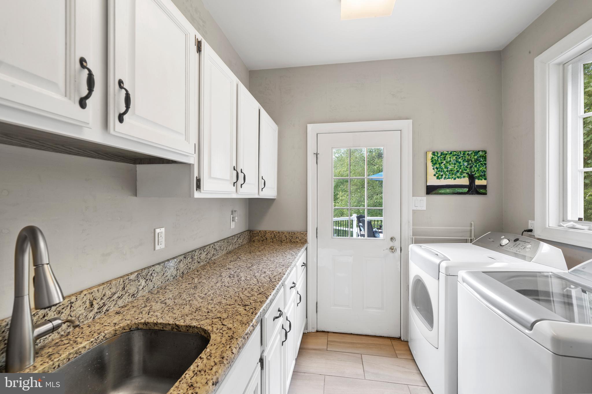RADNOR HUNT - Residential